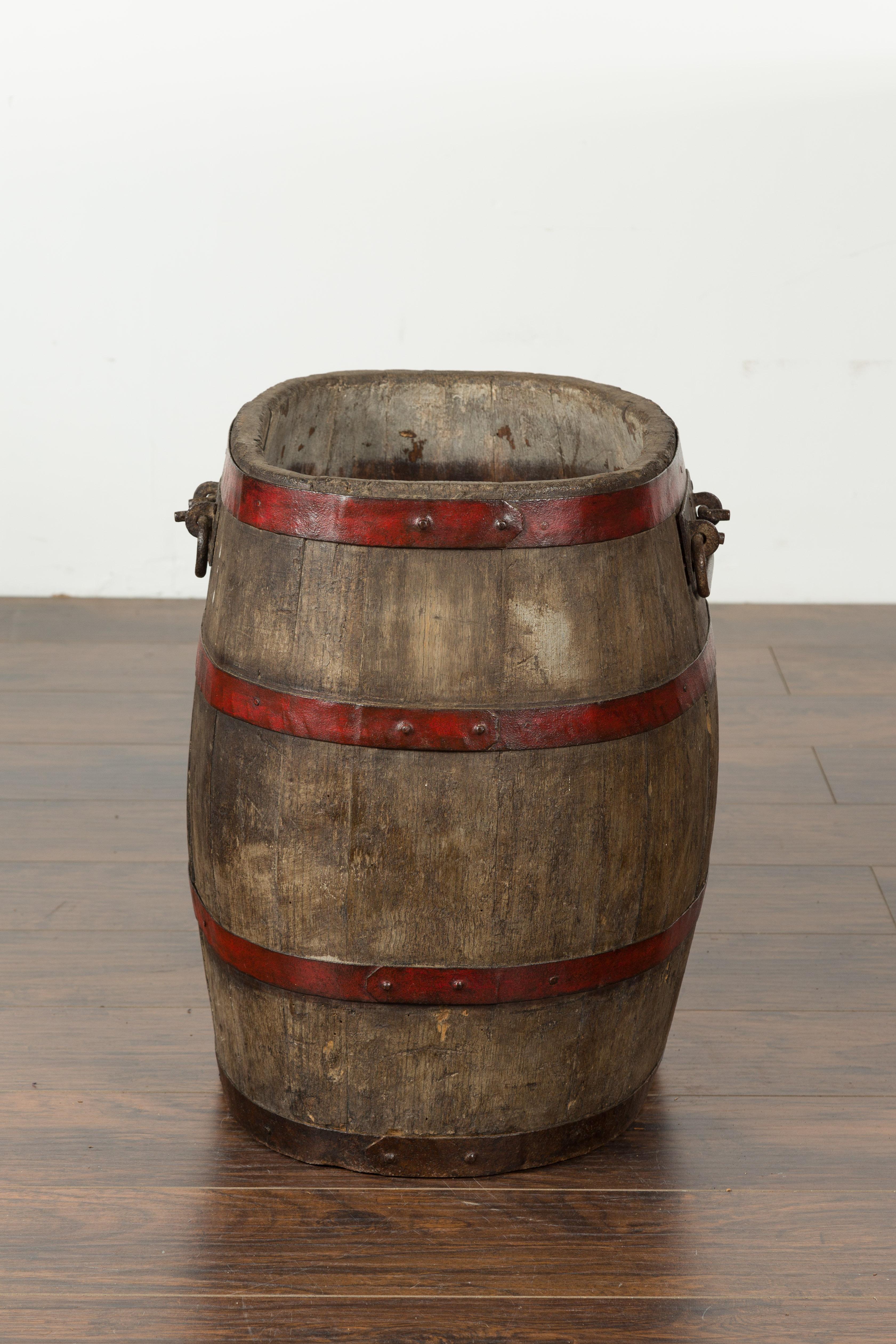 English 1880s Oak Barrel with Red Braces and Weathered Patina For Sale 5