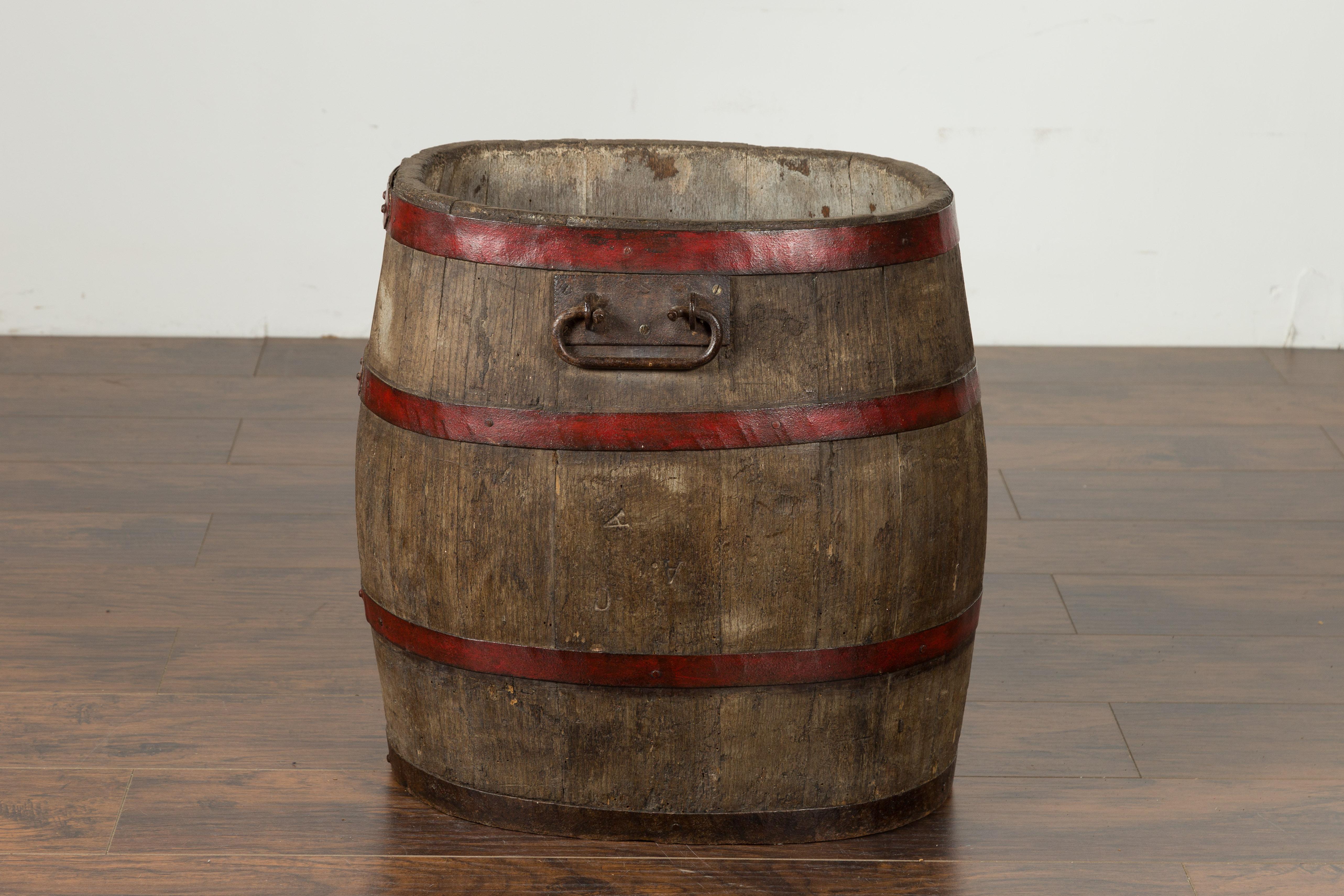 English 1880s Oak Barrel with Red Braces and Weathered Patina For Sale 4