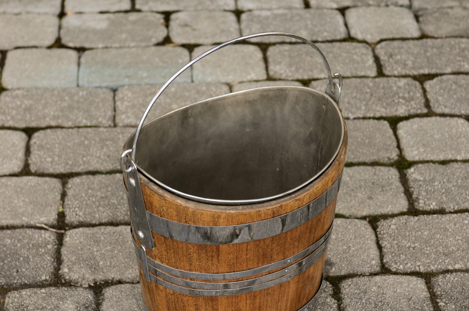 English 1880s Oak Bucket with Silver Plated Accents, Liner and Large Handle In Good Condition In Atlanta, GA