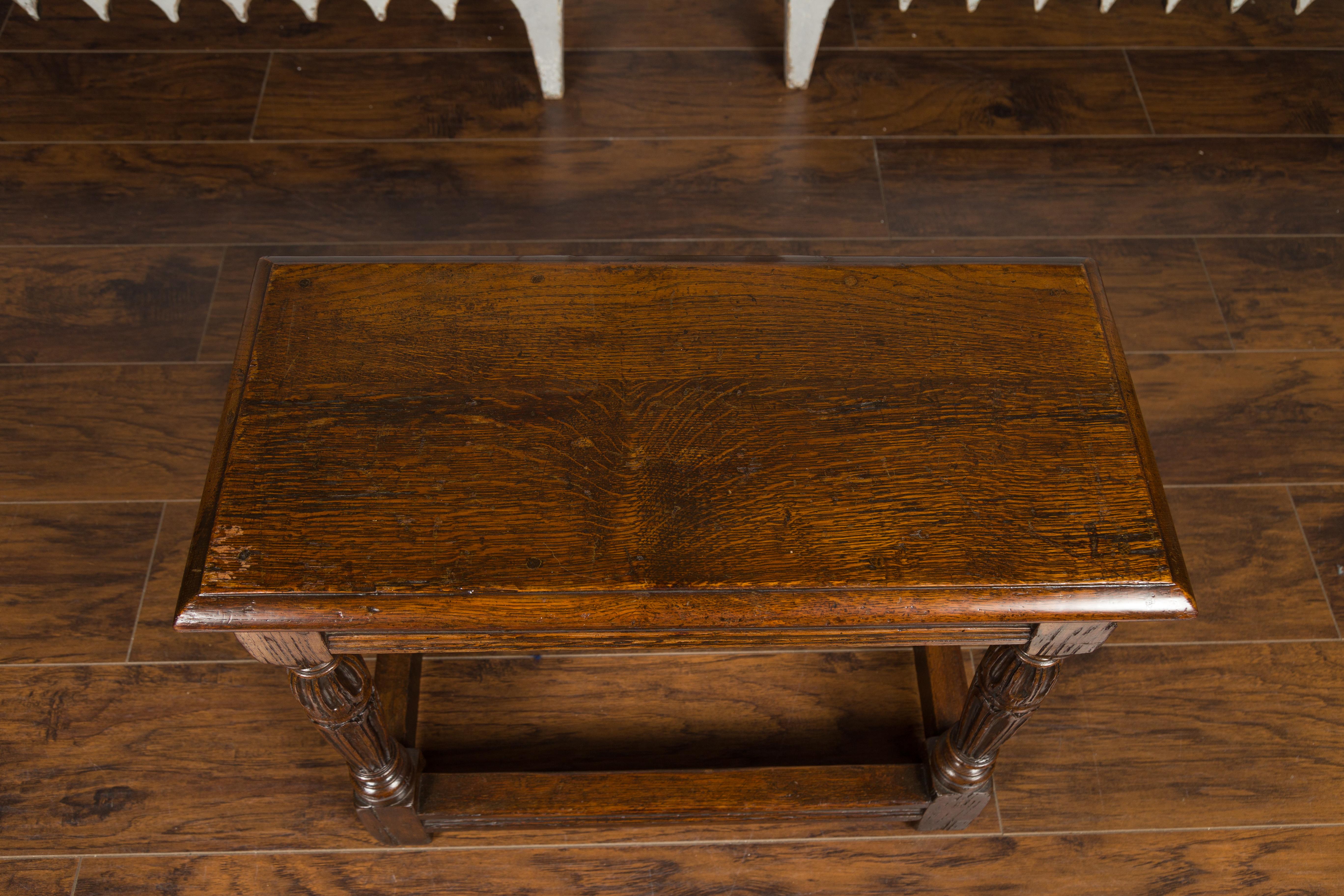 English 1880s Oak Joint Stool with Inlaid Apron, Carved Legs and Side Stretchers In Good Condition In Atlanta, GA