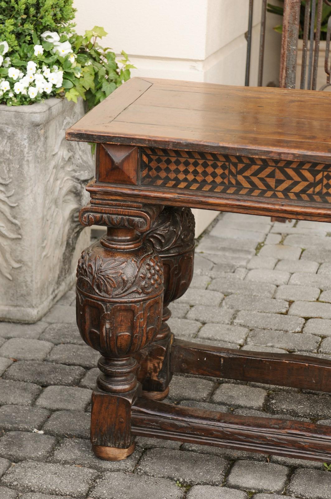 English 1880s Oak Serving Table with Black Geometrical Décor and Carved Legs 5