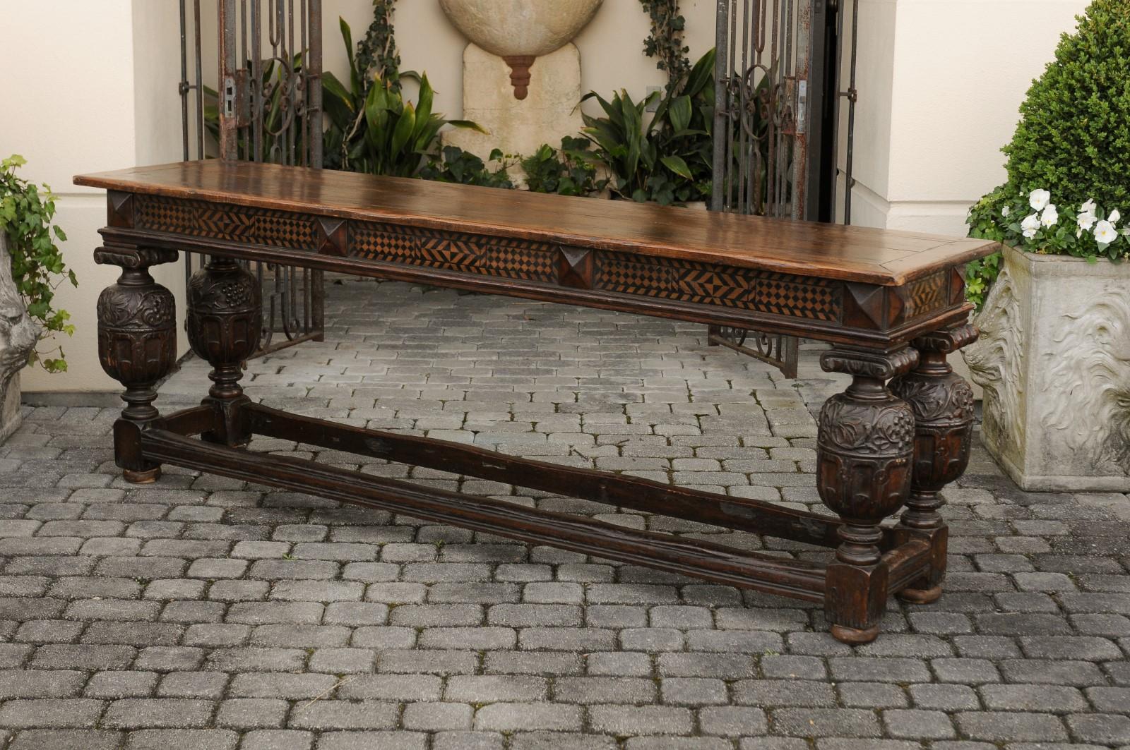 English 1880s Oak Serving Table with Black Geometrical Décor and Carved Legs 8