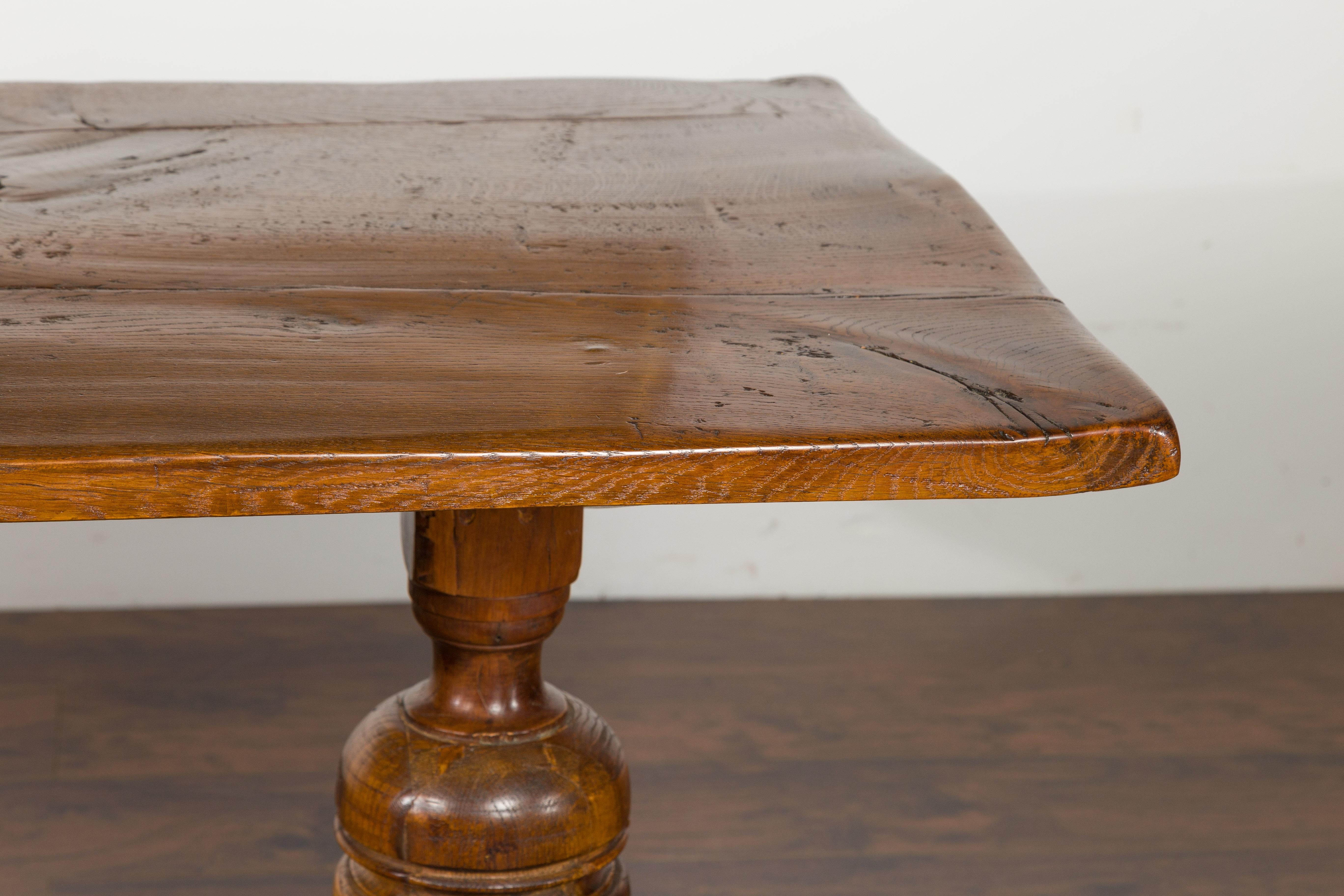 English 1880s Oak Table with Large Turned Legs and Low Cross Stretcher For Sale 1