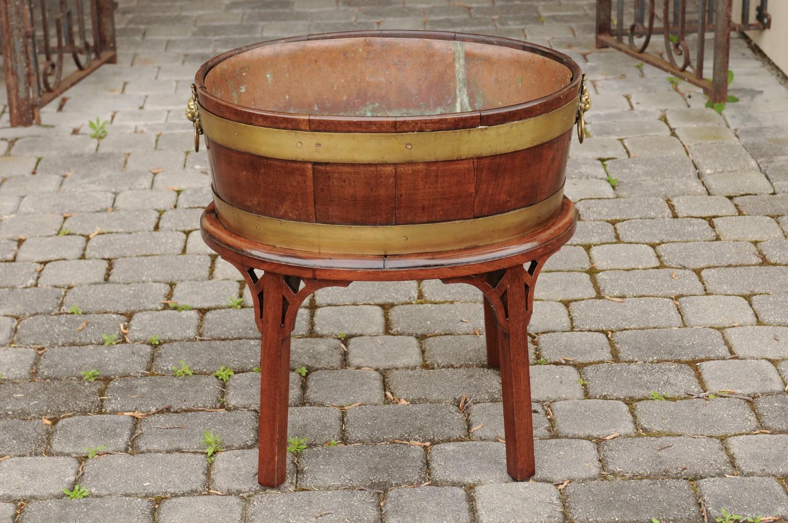 19th Century English 1880s Oval Oak Planter with Brass Braces Mounted on Custom Oak Stand For Sale