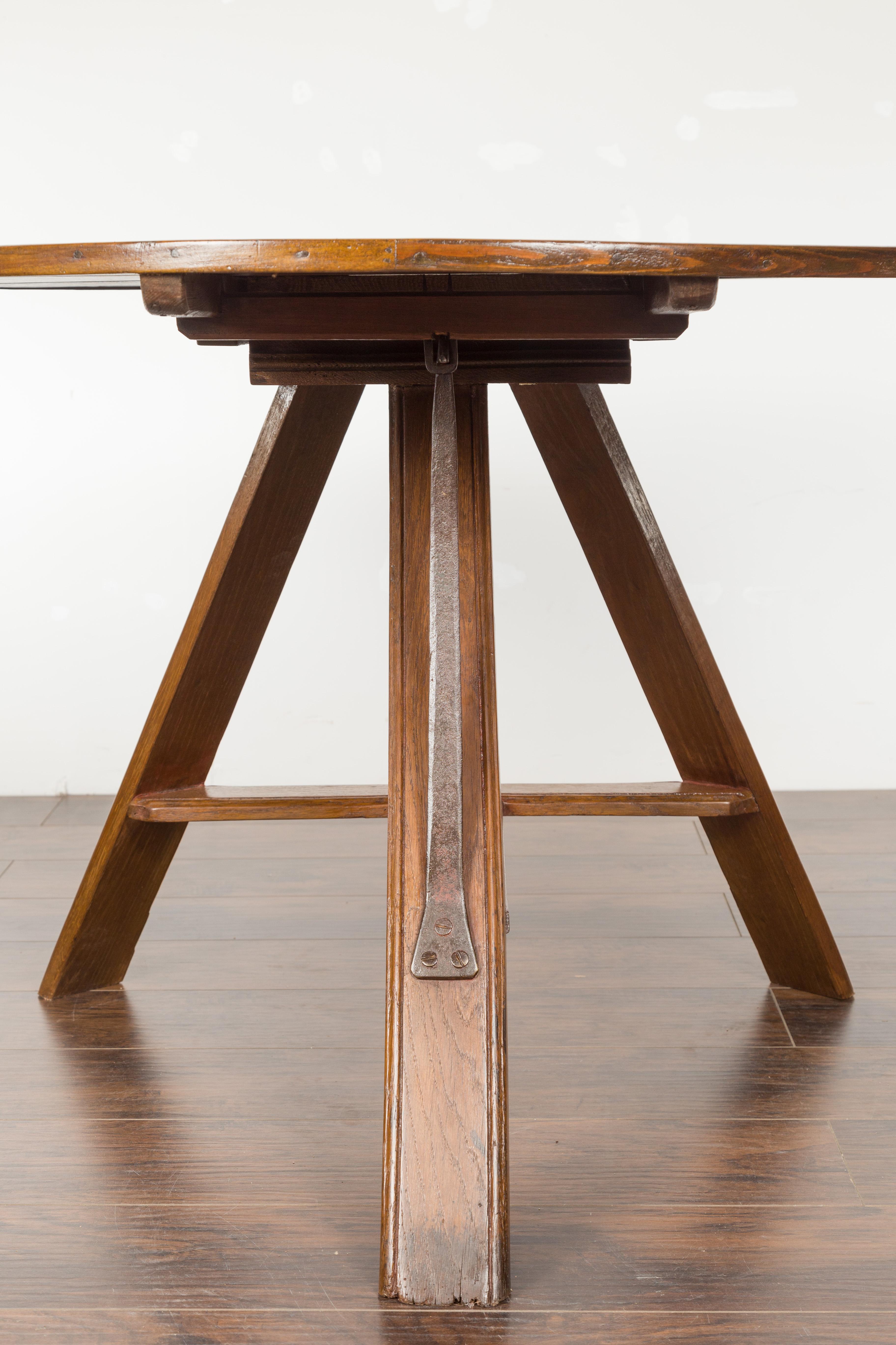 English 1880s Pine Circular Tilt-Top Wine Tasting Table with Metal Strap 2