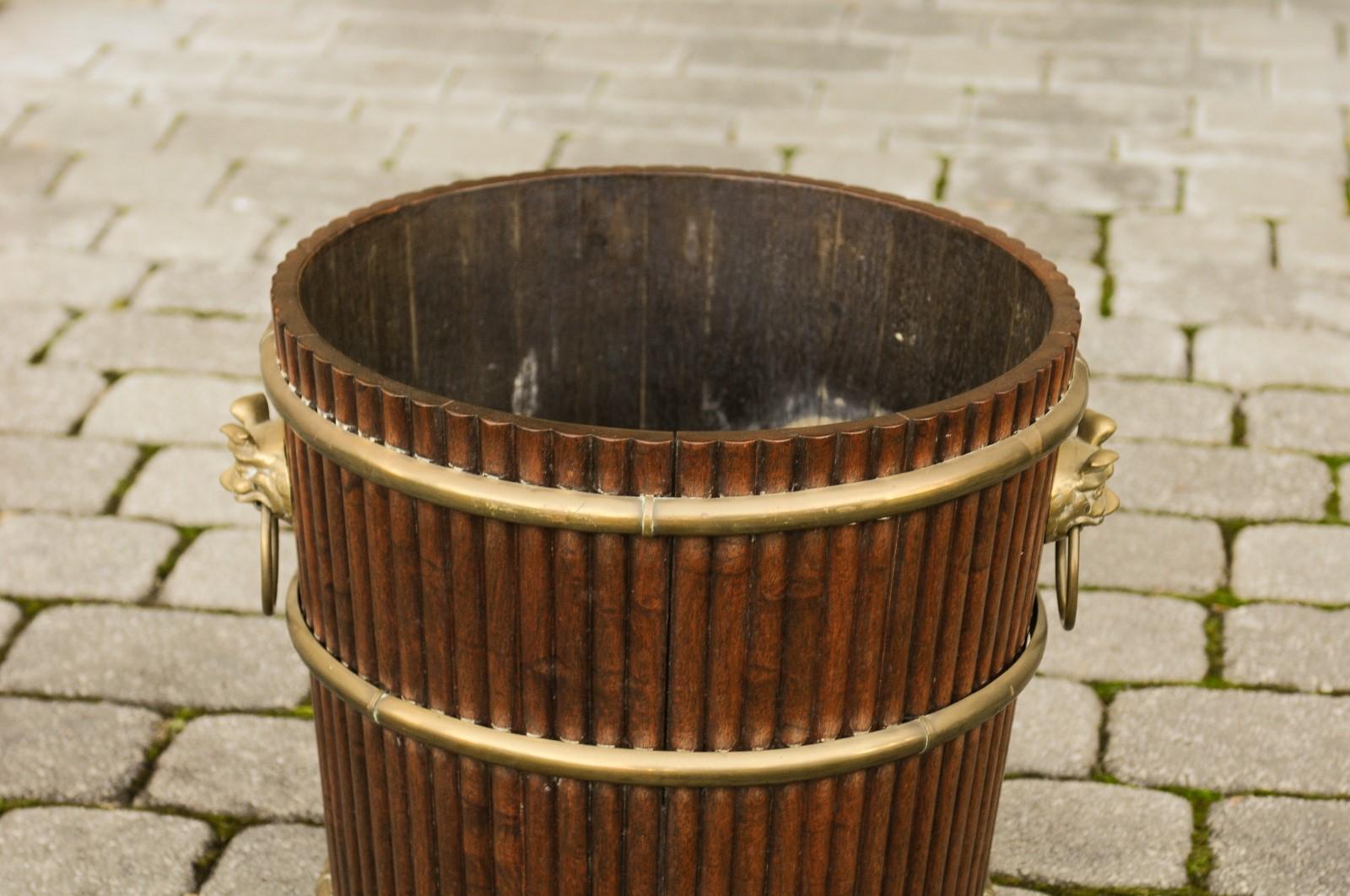 19th Century English 1880s Wood Bucket Planter with Reeded Motifs and Stylized Brass Bulls