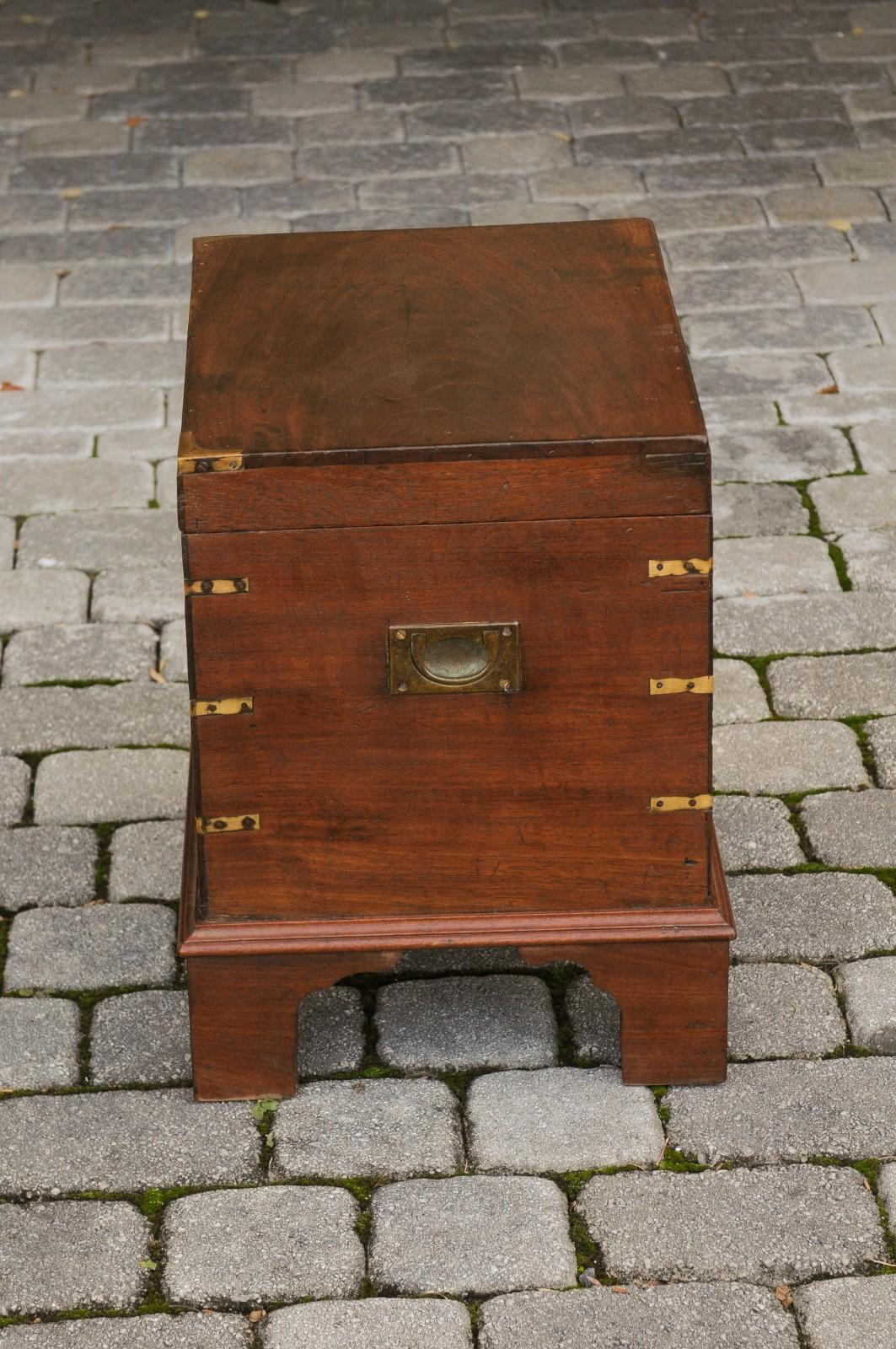 English 1890s Campaign Mahogany Cellarette with Brass Accents and Bracket Feet 7