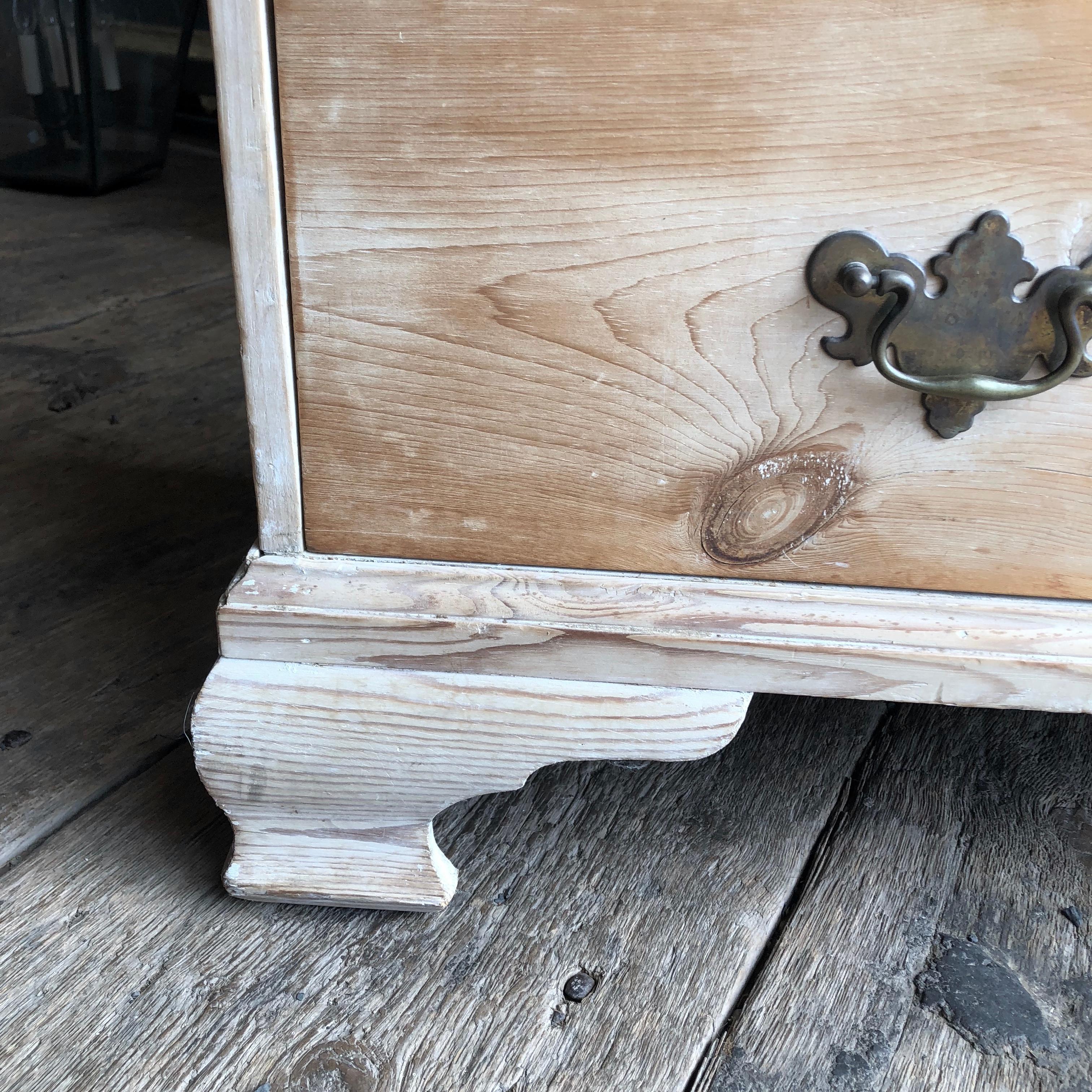 English 18th Century Bleached Pine Chest of Drawers 5