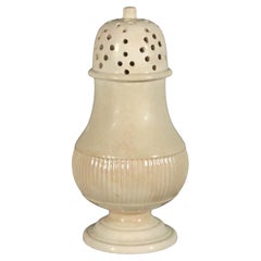 Shakers ou roulettes à sucre en Creamware anglais du 18e siècle