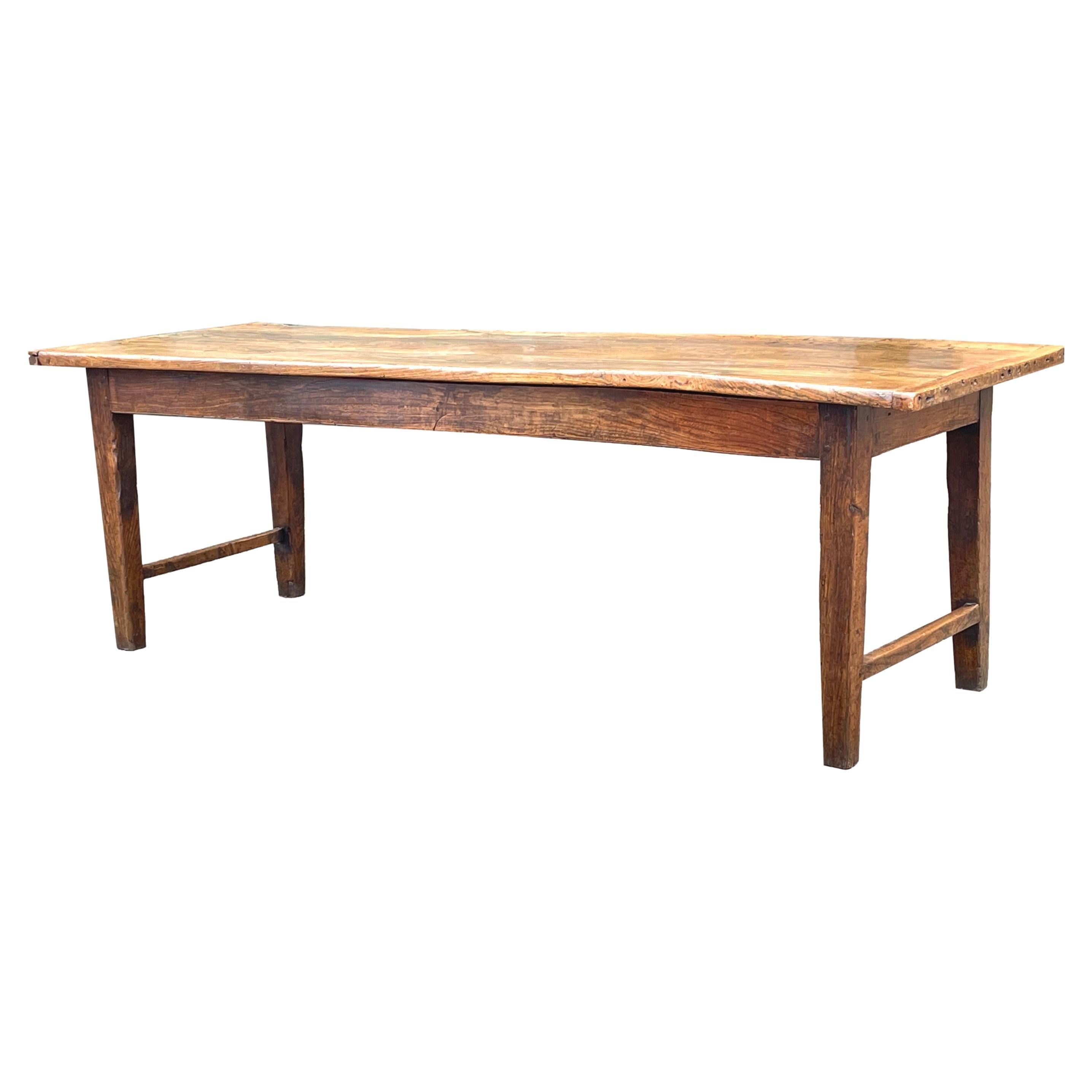 A Mid18th Century English Oak Gateleg Dining Table For Sale at 1stDibs