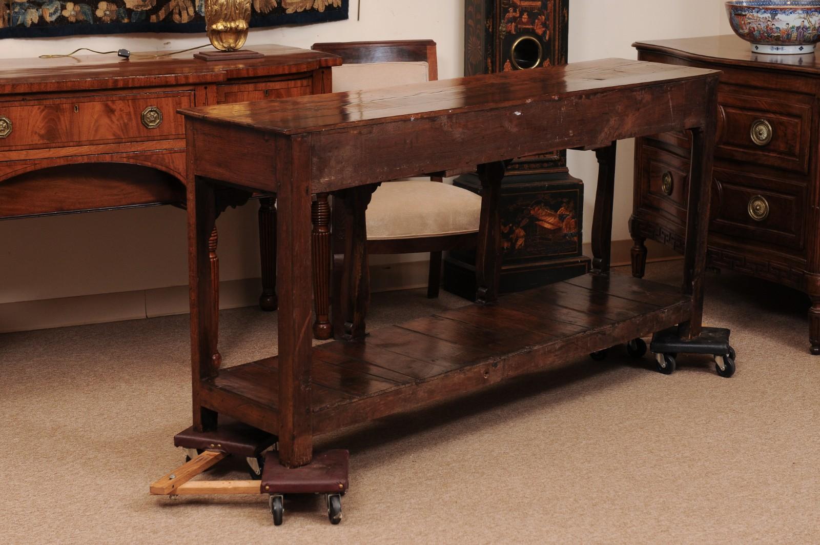Base per comò in quercia a forma di violino del XVIII secolo con ripiano per vasi sottostante in vendita 4