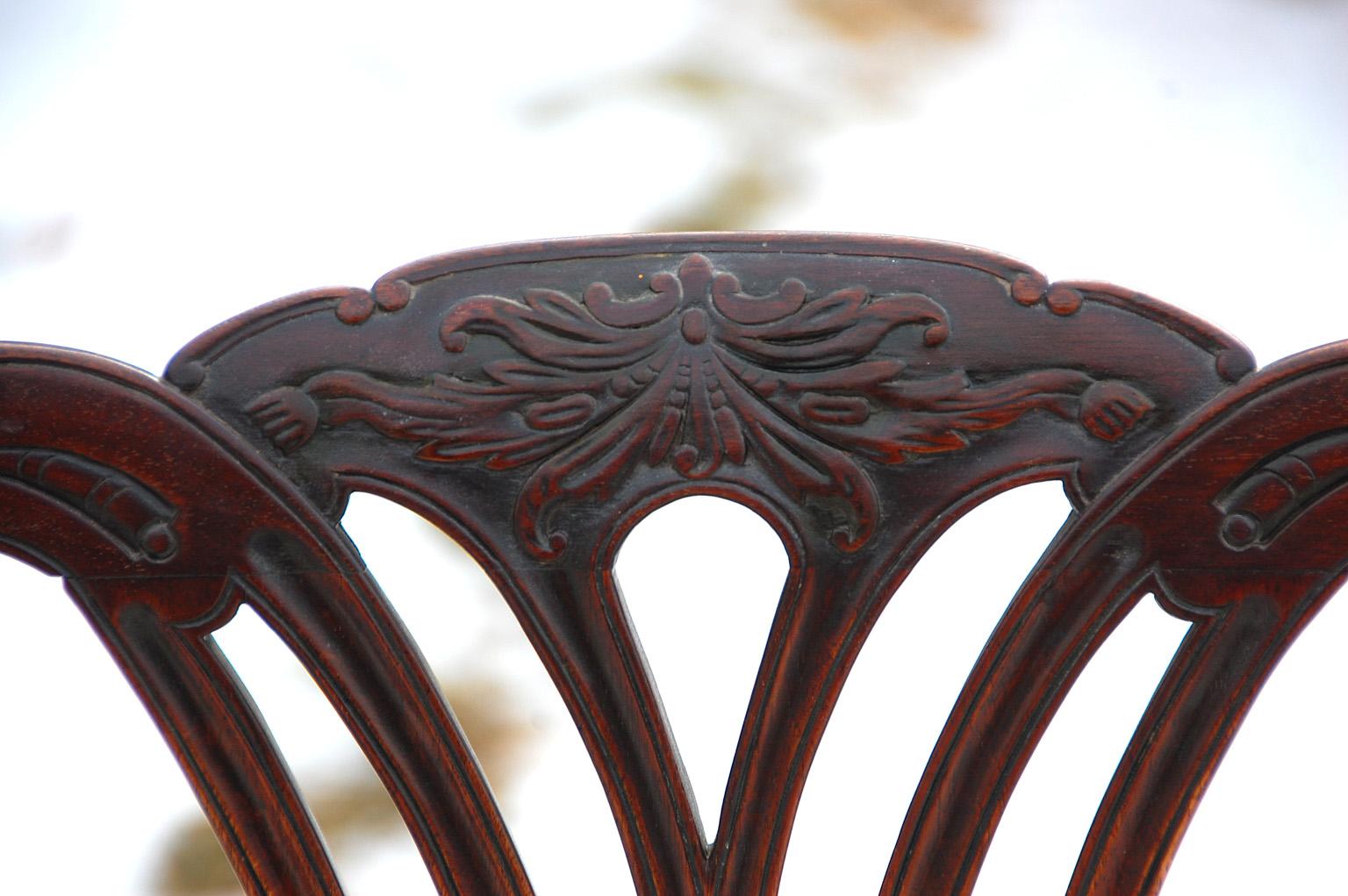 English 18th Century Georgian Chippendale Carved Mahogany Armchair Vase Splat In Good Condition In Wells, ME
