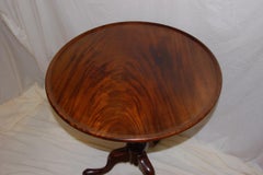 English 18th Century Georgian Chippendale Mahogany Dishtop Tilt Top Tripod Table
