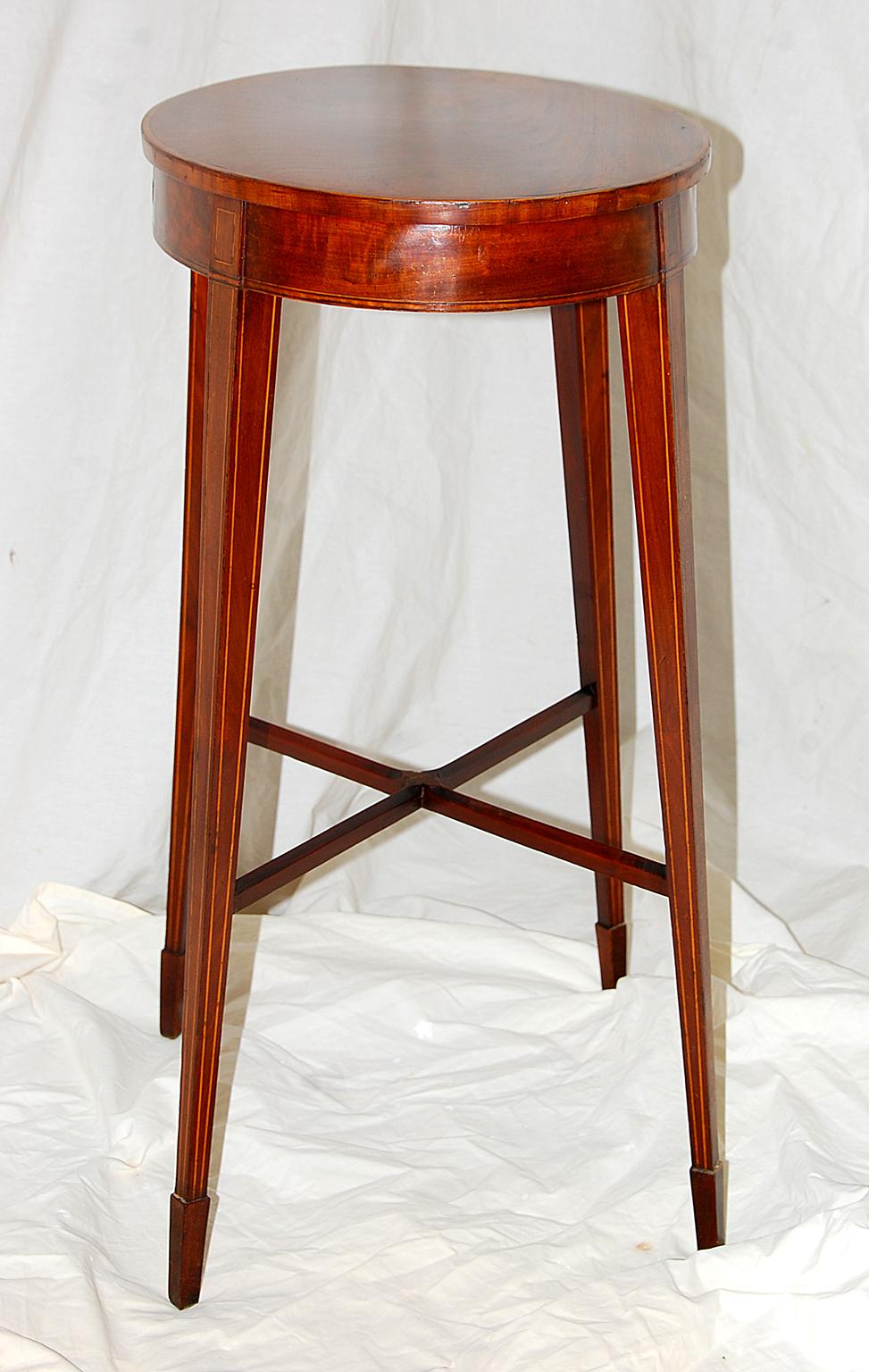 English 18th Century Georgian Hepplewhite Oval Mahogany Sewing Table 1