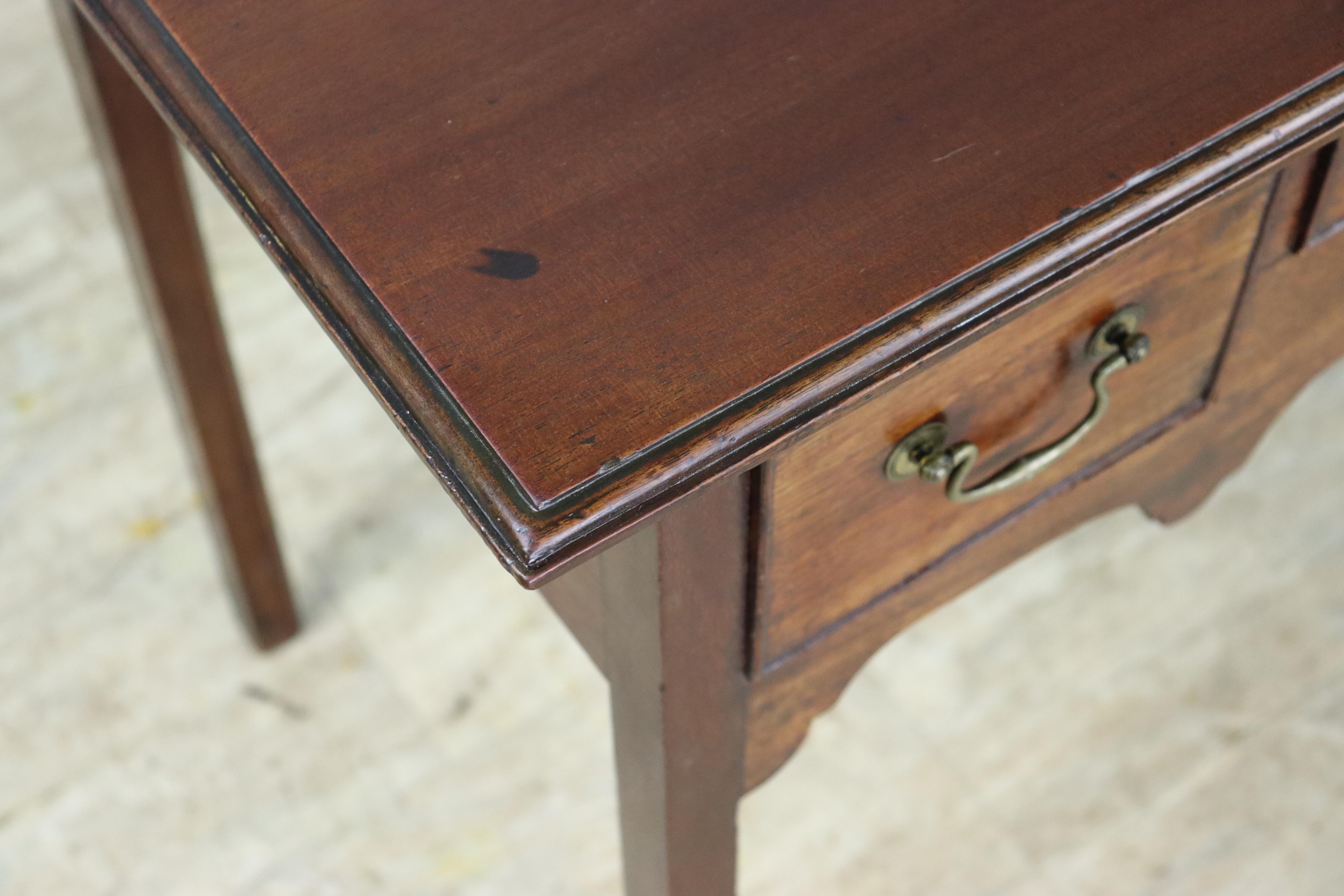 English 18th Century Georgian Lowboy 3