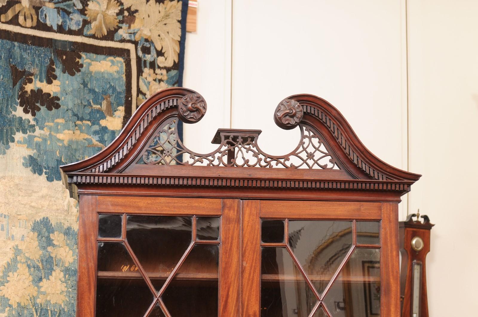 English 18th Century Georgian Mahogany Bureau Bookcase with Swan Neck Pediment For Sale 11