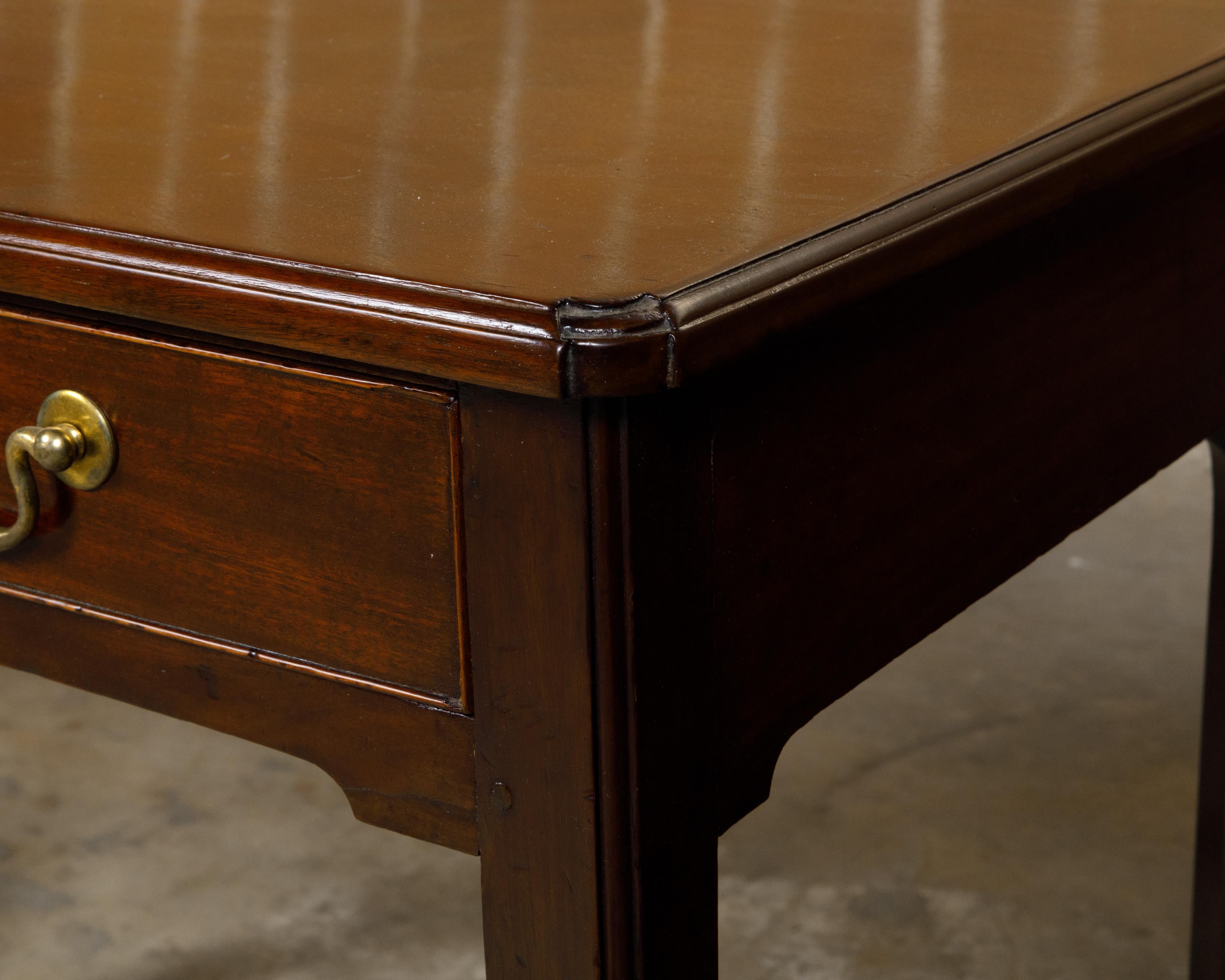 Table d'appoint en noyer d'époque géorgienne anglaise du XVIIIe siècle avec un seul tiroir en vente 5