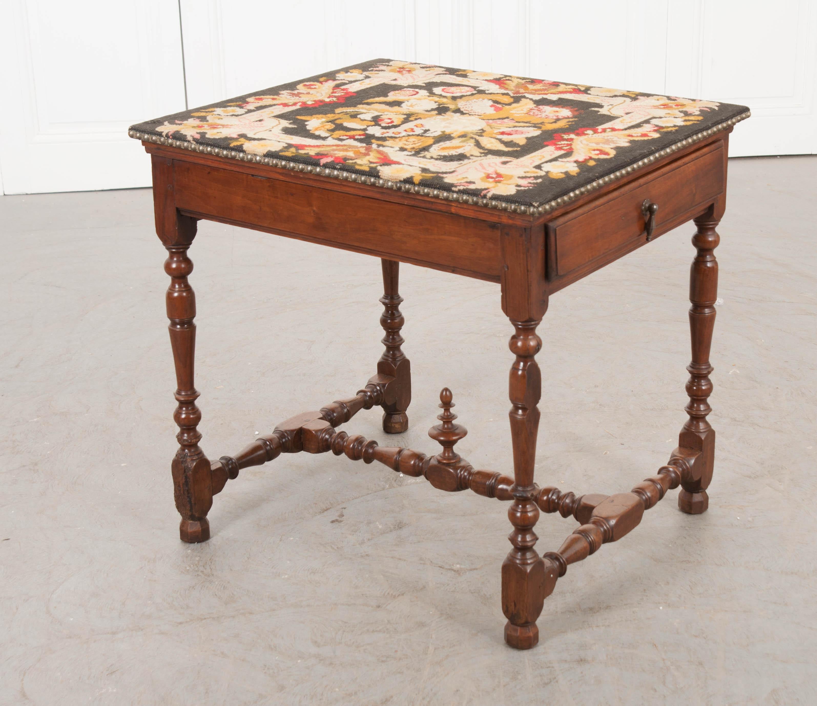 English 18th Century Jacobean-Style Oak Side Table For Sale 6