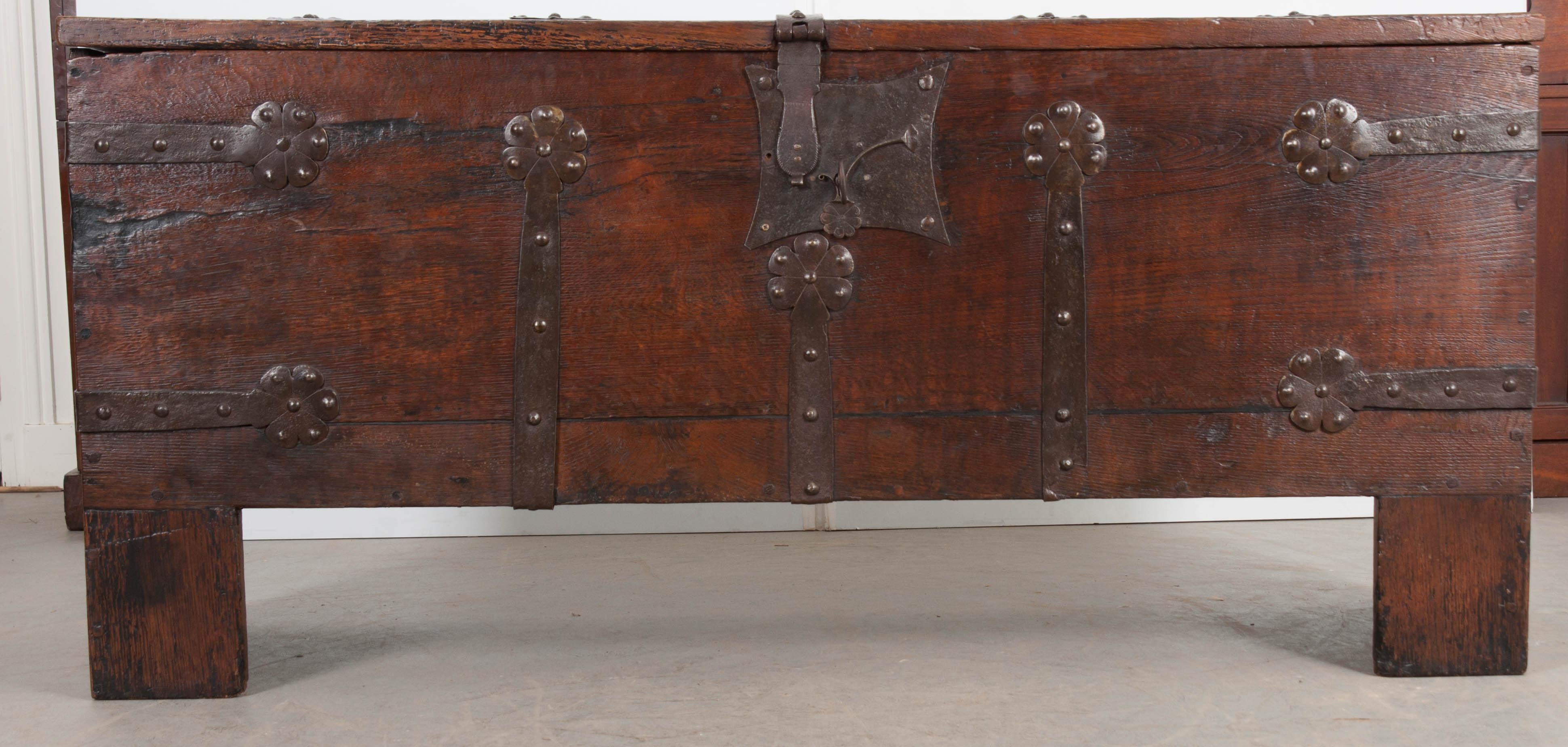 18th Century and Earlier Spanish 18th Century Oak and Iron Bound Trunk