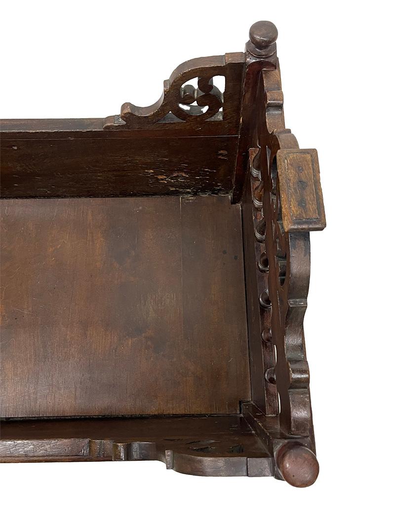English 18th century oak children's cradle For Sale 3
