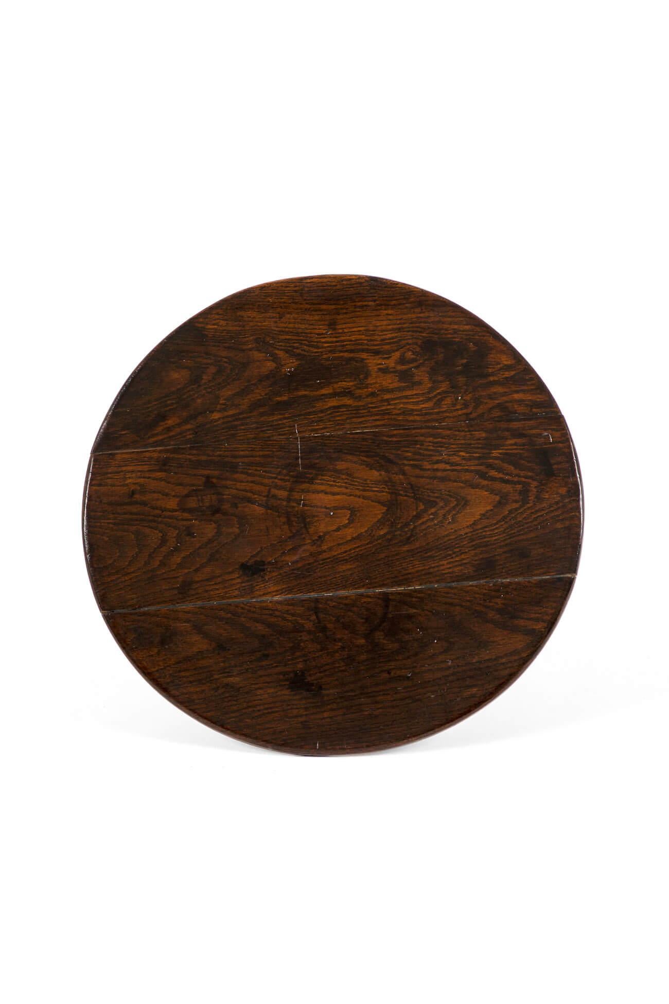 English 18th Century Oak Cricket Table or Side Table For Sale 1
