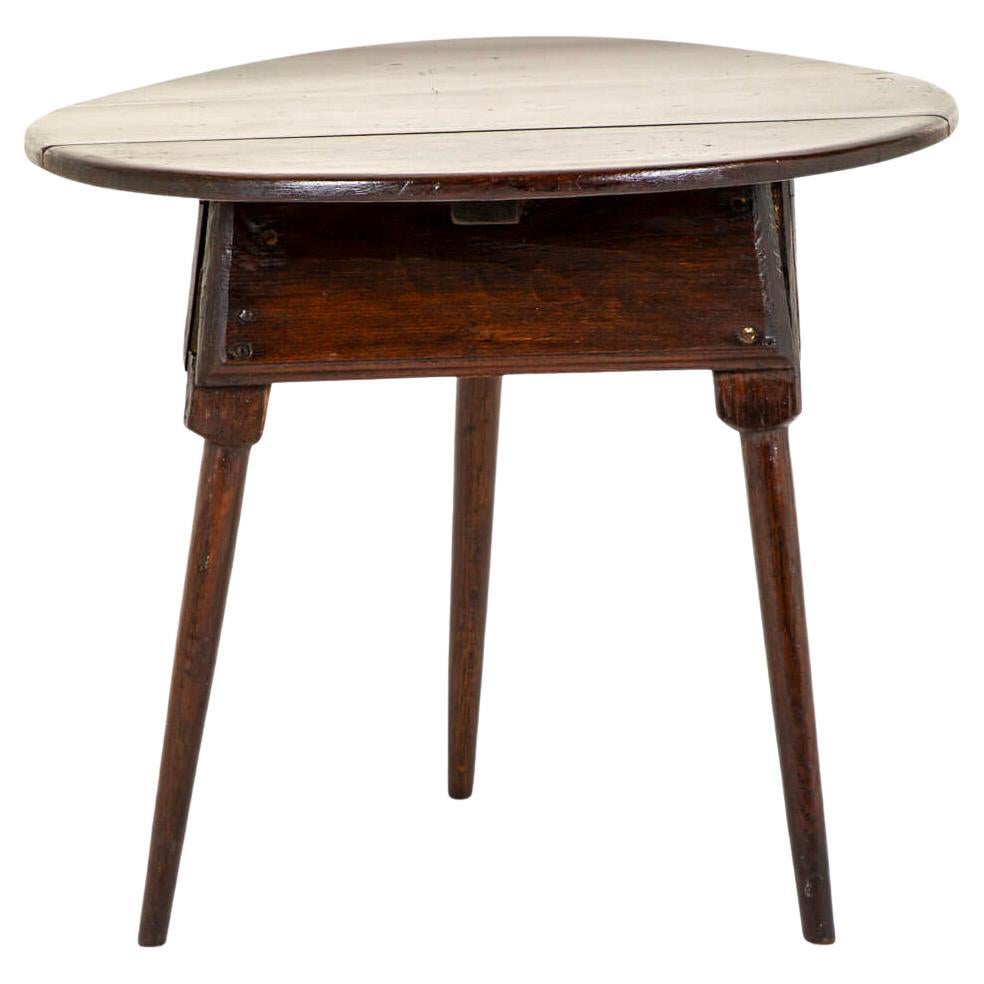 English 18th Century Oak Cricket Table or Side Table For Sale