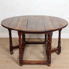 English 18th Century Oak Gateleg Dining Table
