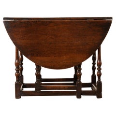 English 18th Century Oak Gateleg Table