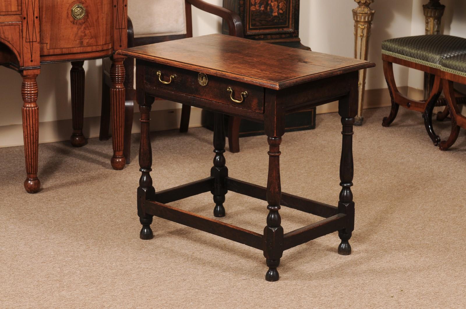 English 18th Century Oak Side Table with Drawer and Box Stretcher For Sale 8