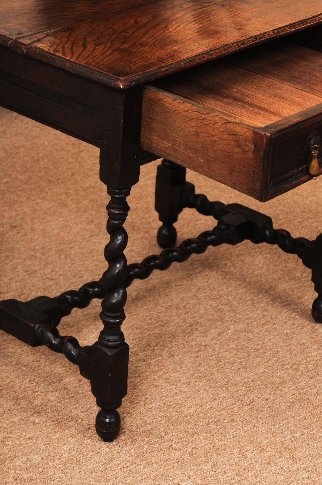 English 18th Century Oak Side Table with Drawer, Barley Twist Legs and Stretcher For Sale 1