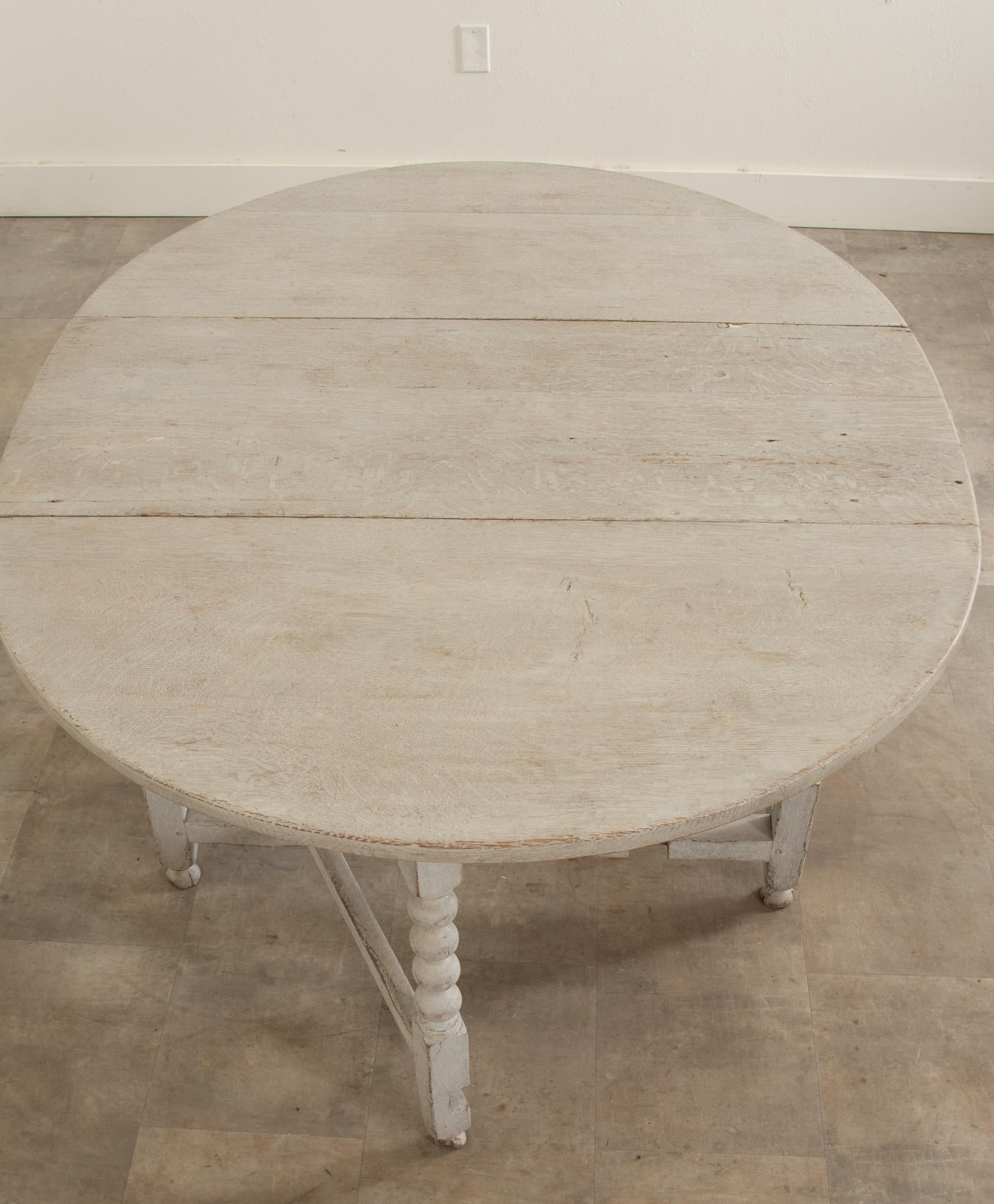 English 18th Century Painted Gateleg Table 5
