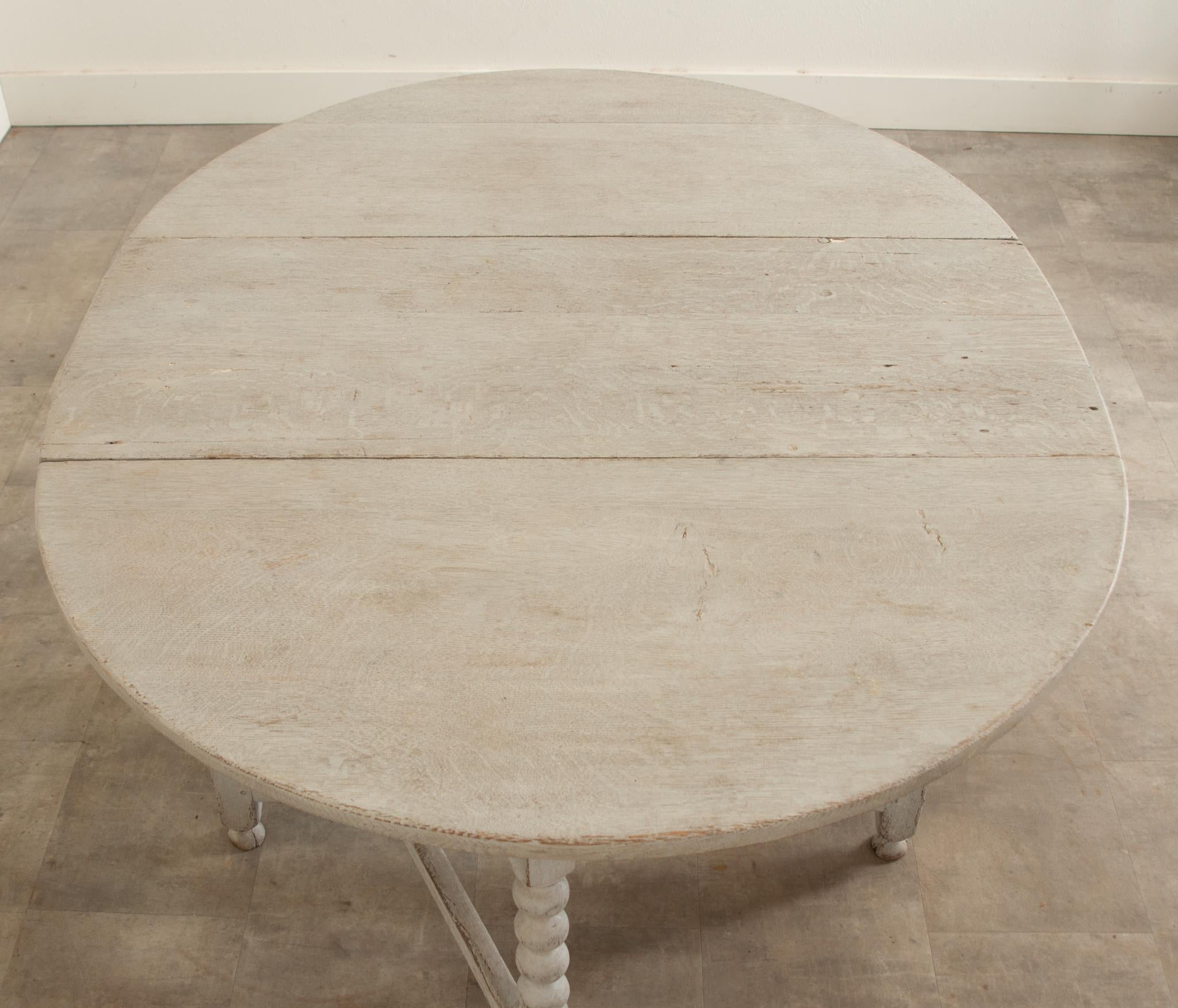 English 18th Century Painted Gateleg Table 6