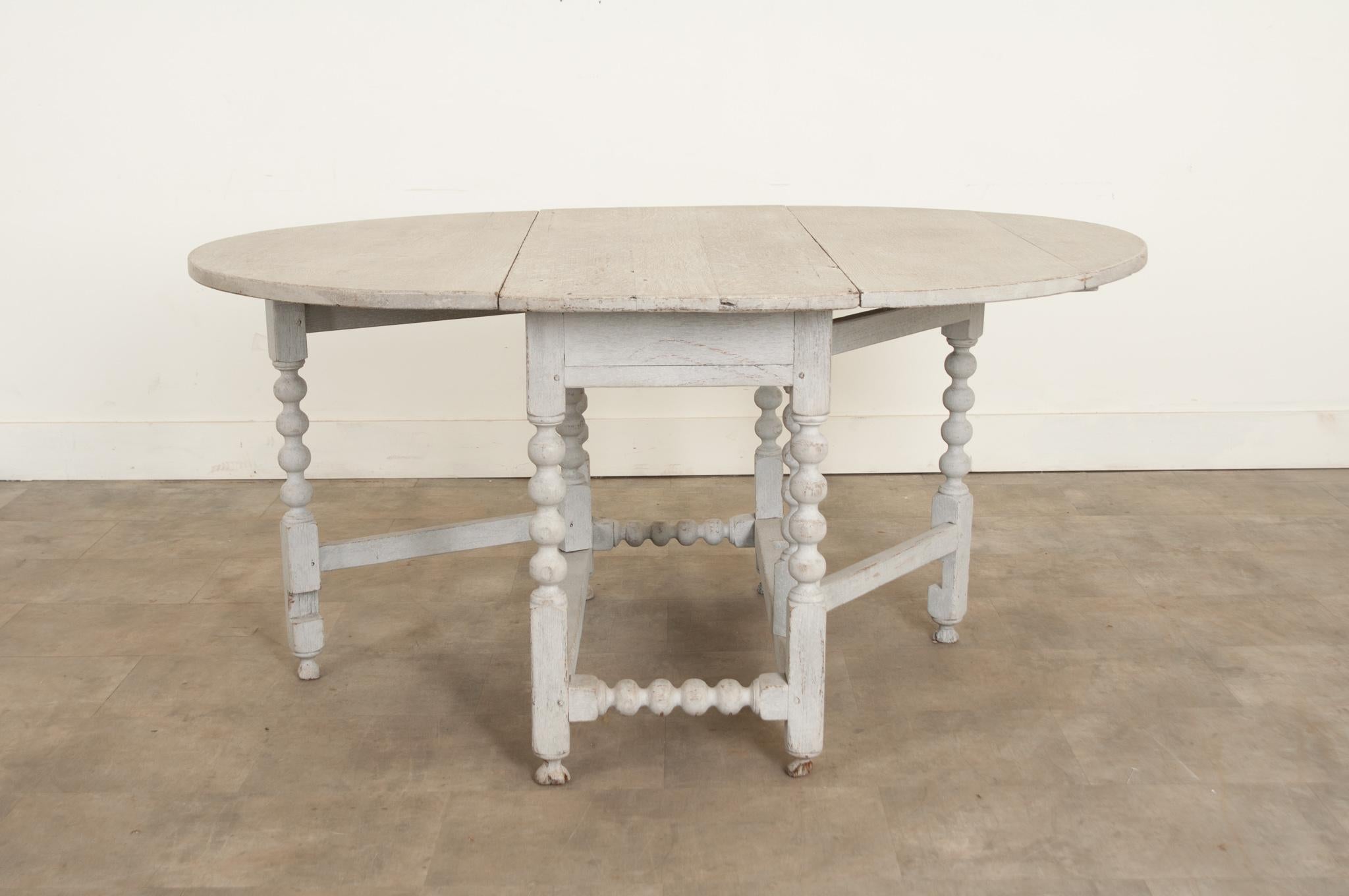 English 18th Century Painted Gateleg Table 7