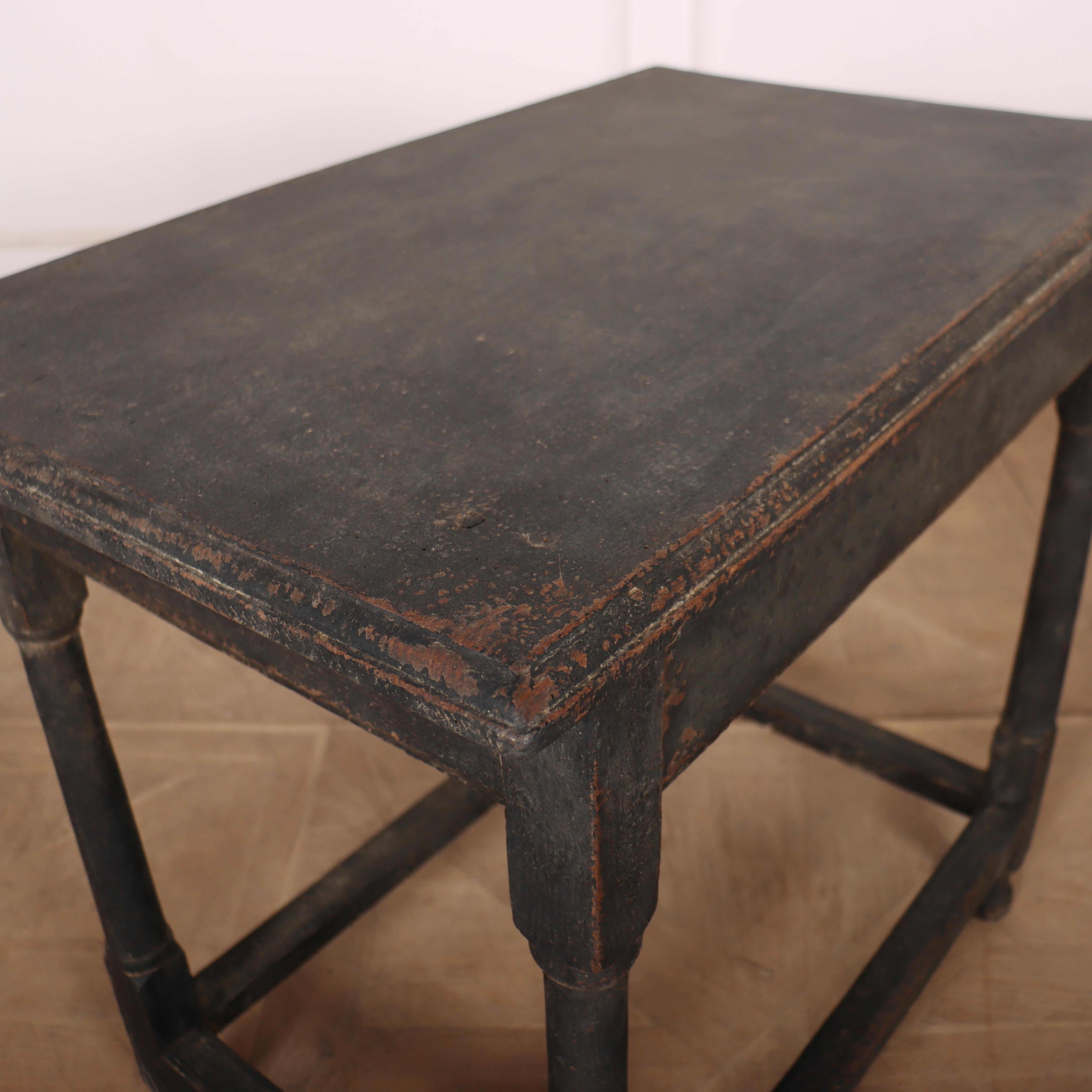 Mesa de lámpara pintada inglesa del siglo XVIII Roble en venta