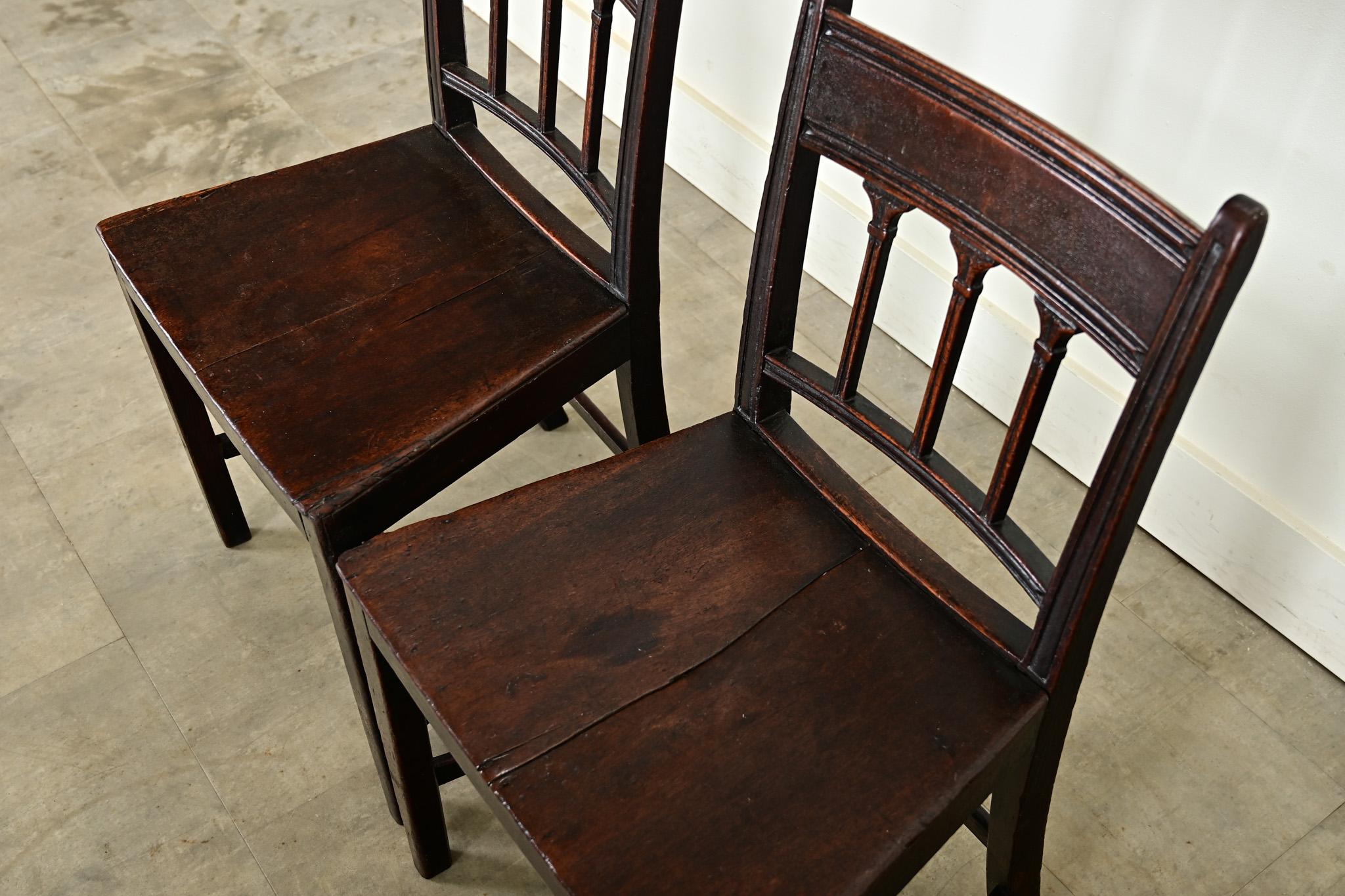 XVIIIe siècle et antérieur Paire de fauteuils d'appoint anglais George III du 18ème siècle en vente
