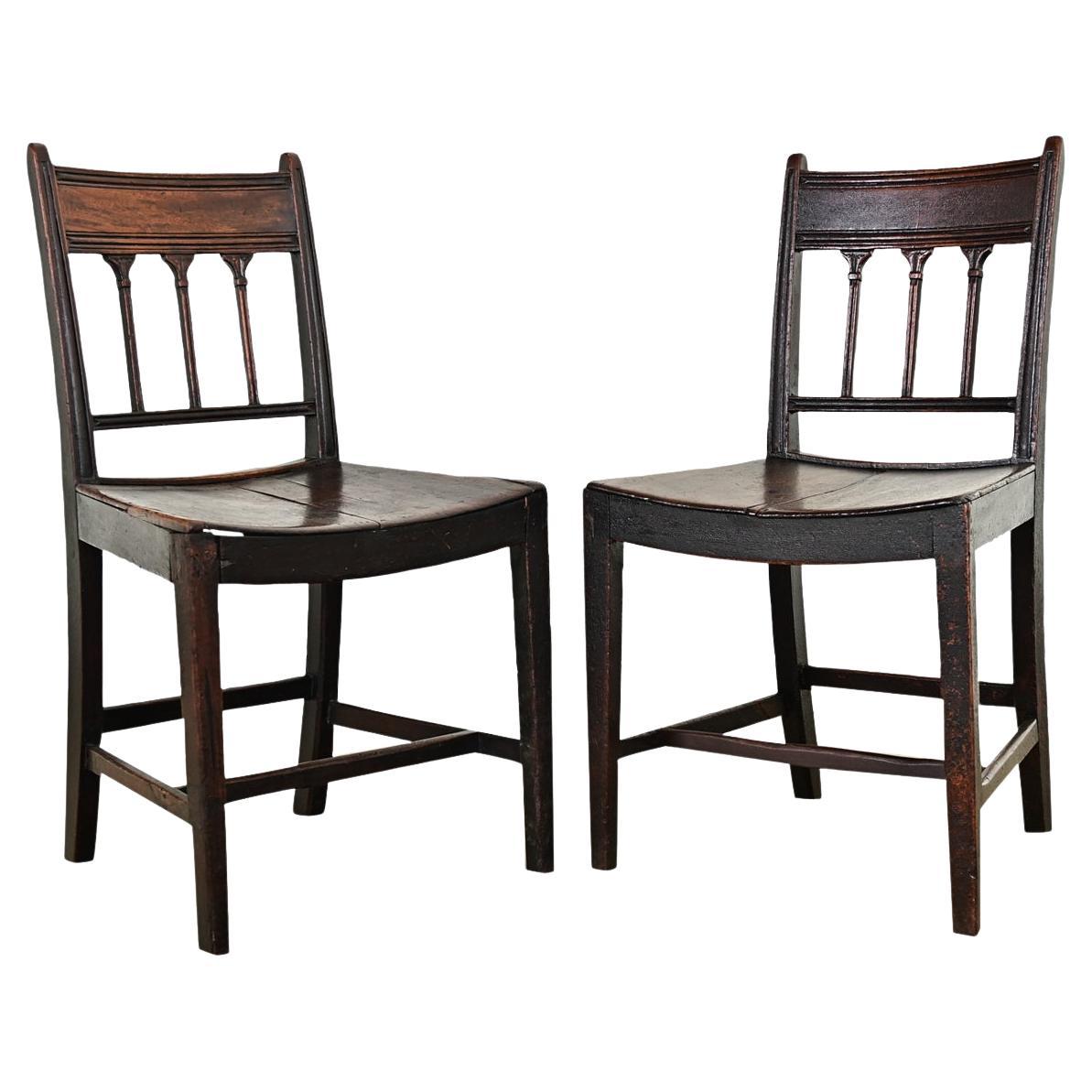 English 18th Century Pair of George III Sidechairs