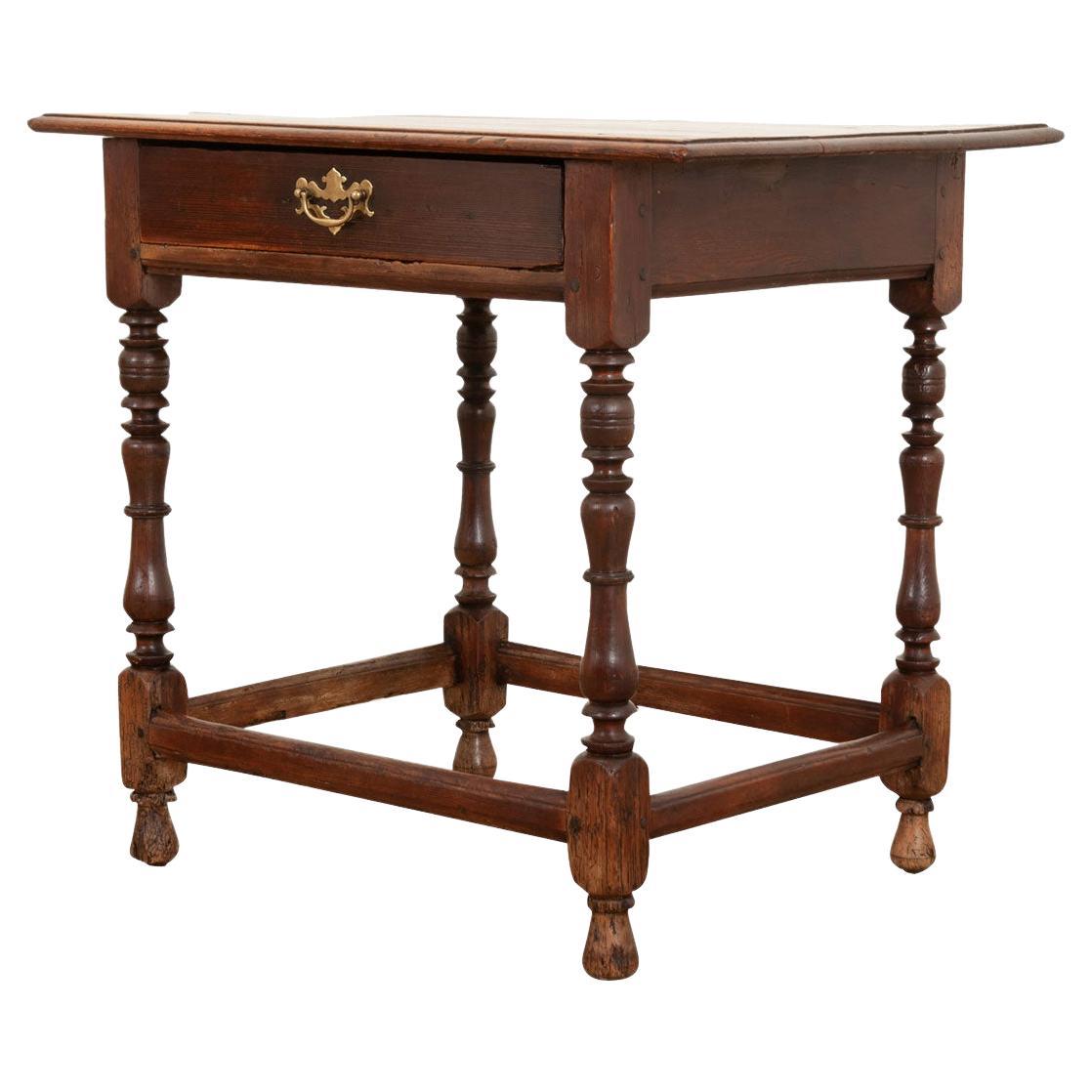English 18th Century Pine Side Table For Sale