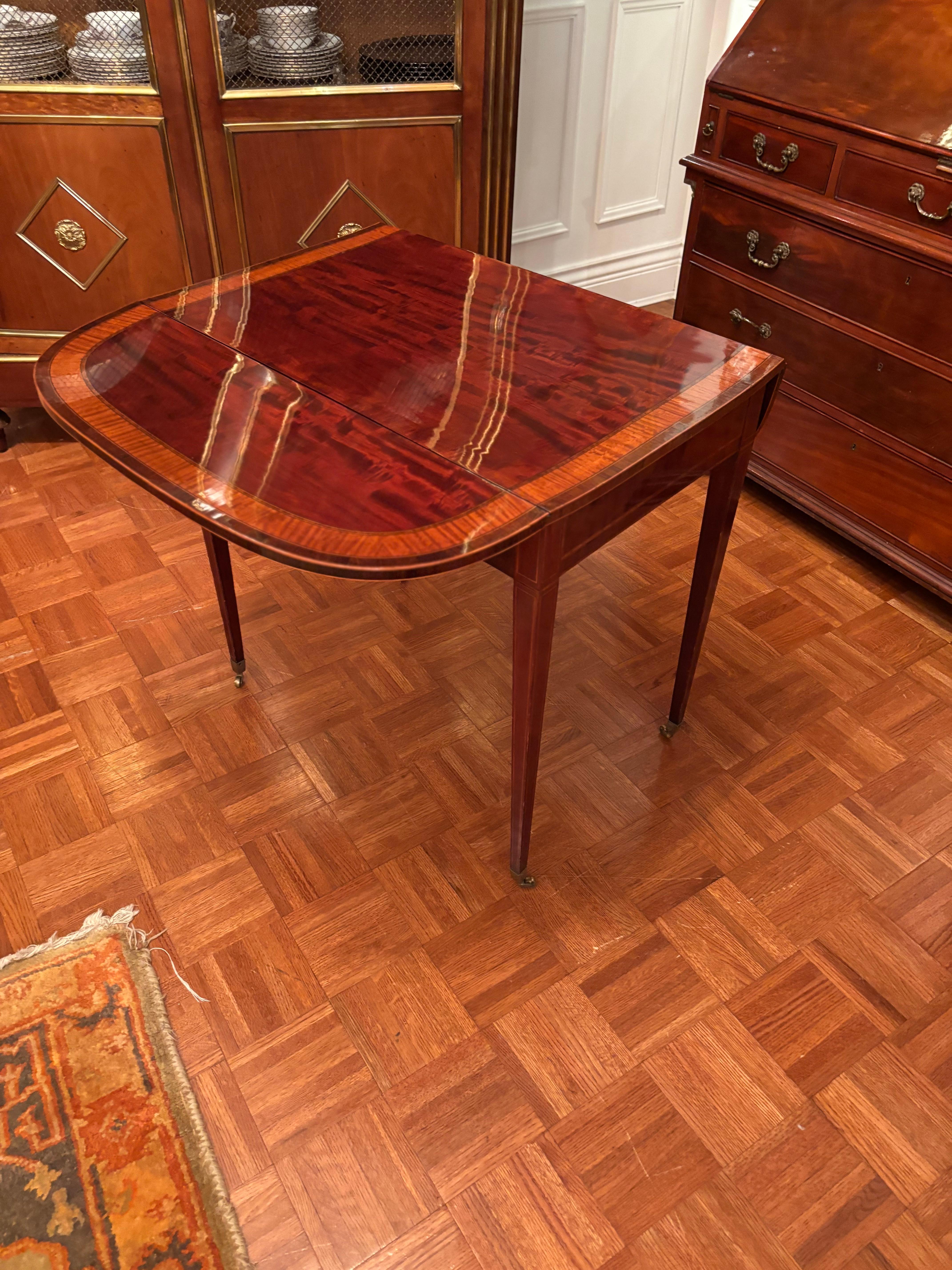 Acajou Table à abattant anglaise Sheraton Pembroke du 18ème siècle en vente