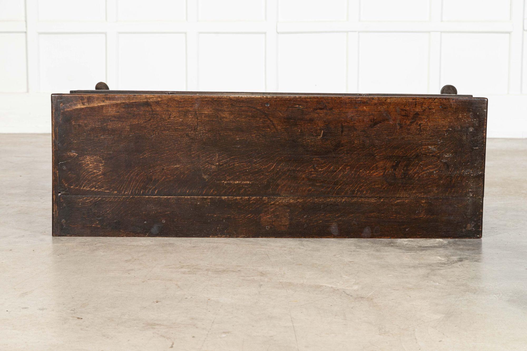 Base per comò inglese in Oak del XVIII secolo in vendita 4