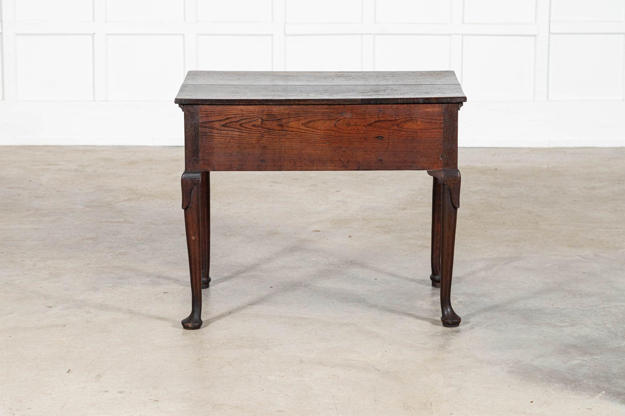 English 18thC Oak Low Boy Side Table en vente 8