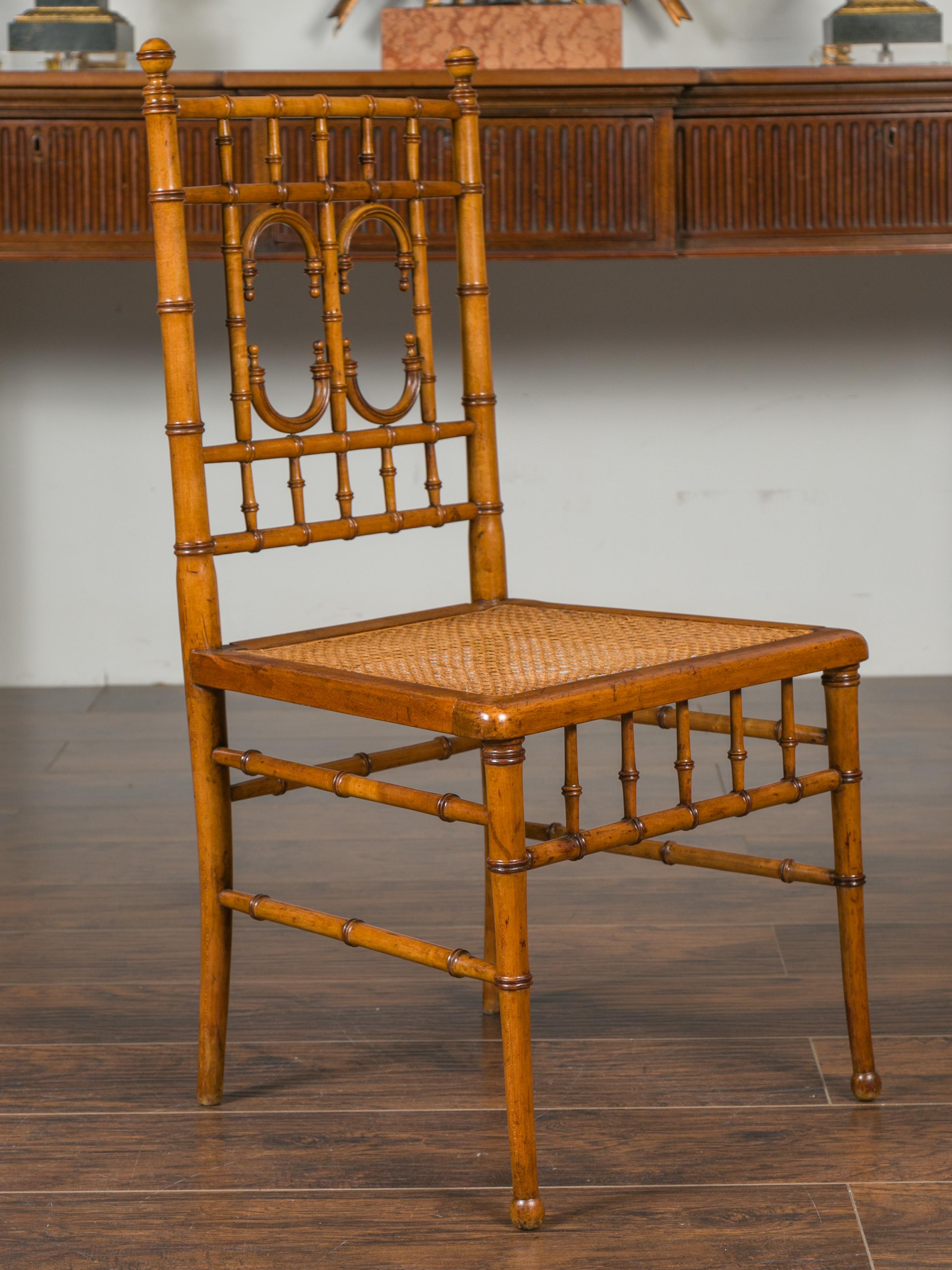 English 1900s Bamboo Side Chair with Cane Seat and Arched Motifs and Ball Feet In Good Condition In Atlanta, GA
