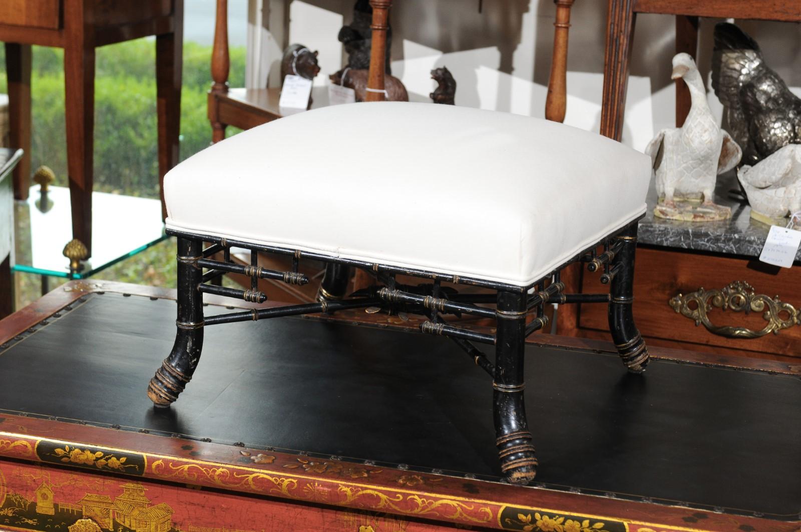 English 1900s Chinese Chippendale Style Ebonized Wood Footstool with Upholstery 2