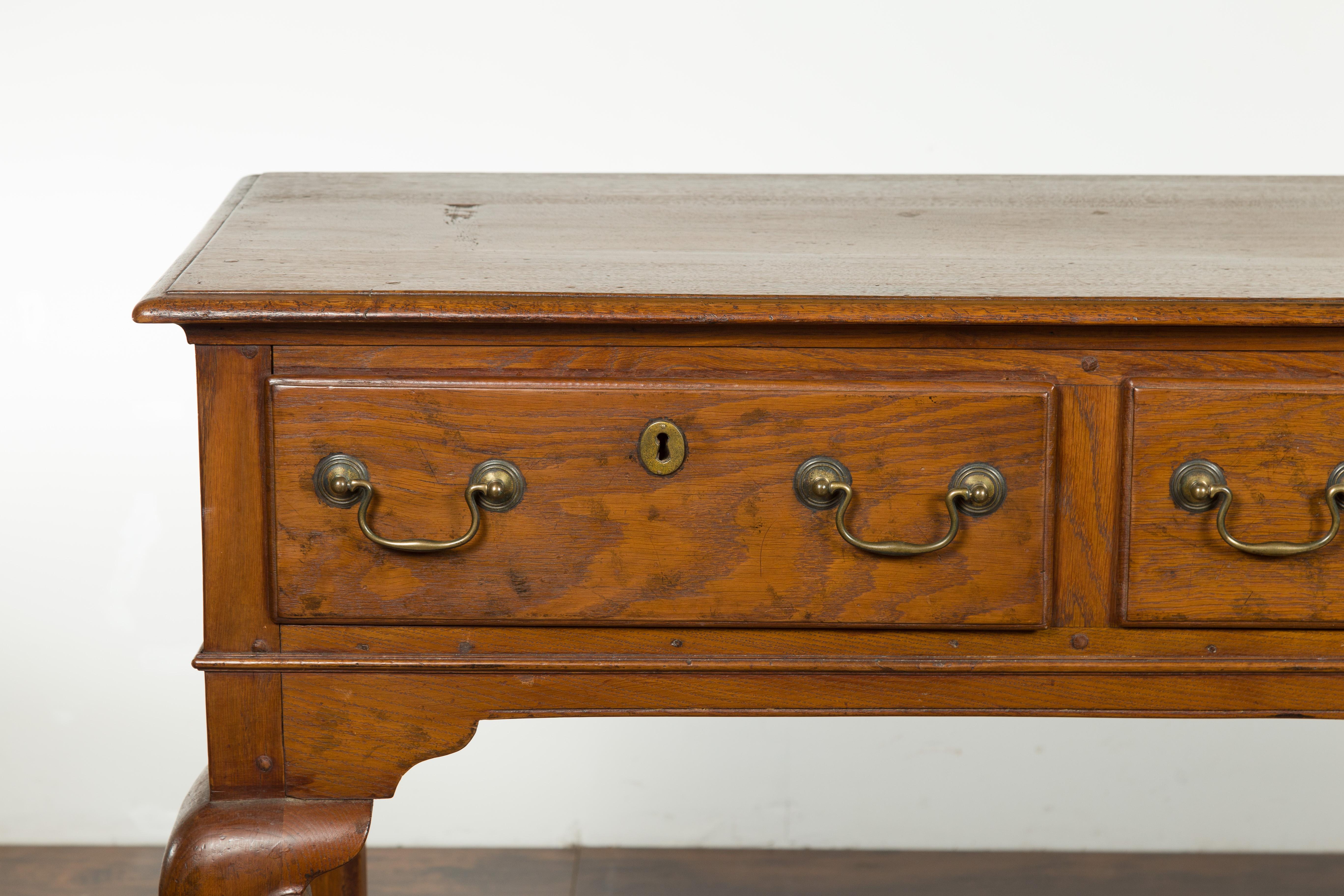 English 1900s Oak Dresser Base with Drawers, Cabrioles Legs and Carved Shell 1