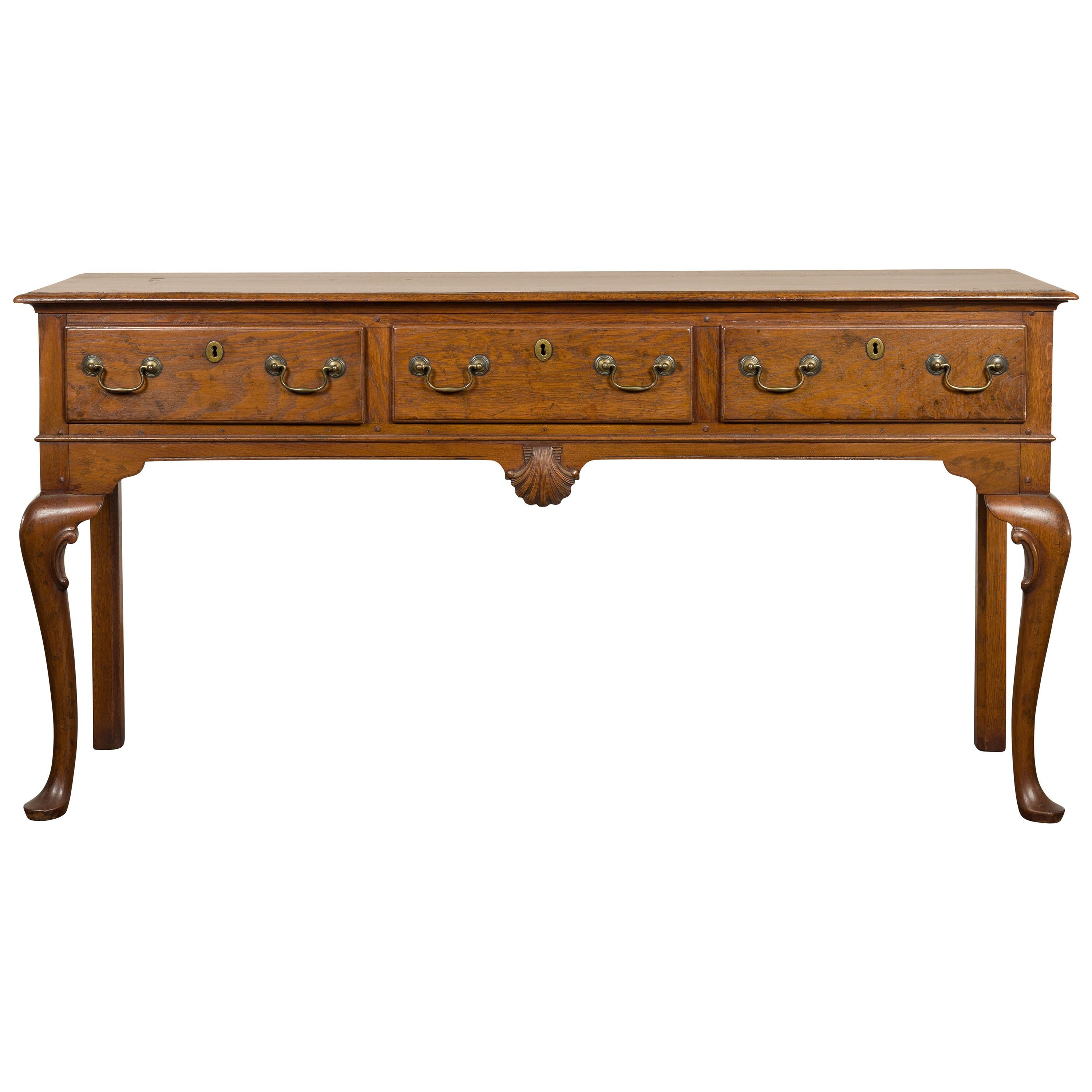 English 1900s Oak Dresser Base with Drawers, Cabrioles Legs and Carved Shell