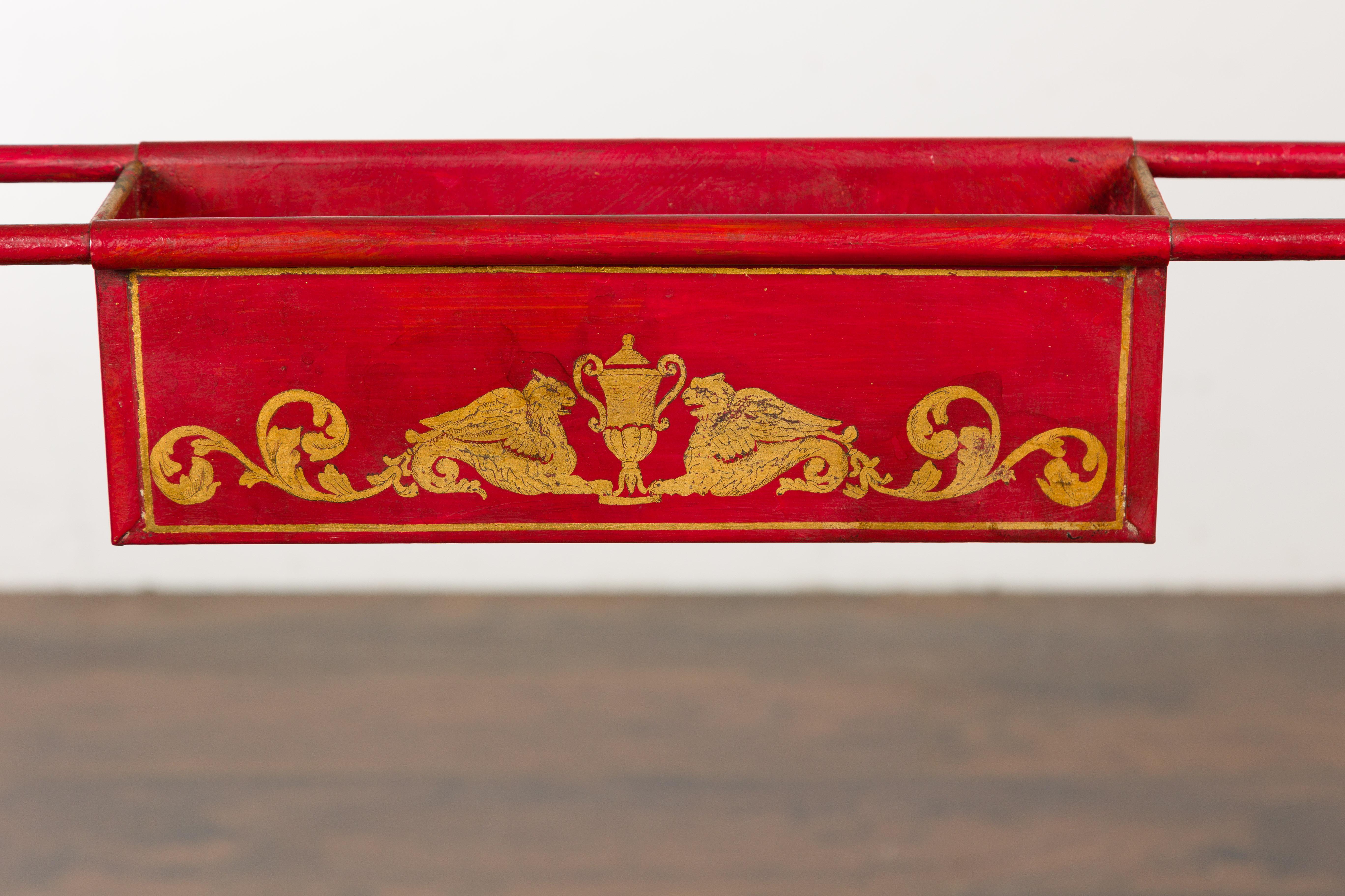 Tôle anglaise 1900 peinte en rouge Stand Umbrella avec clé grecque en vente 7