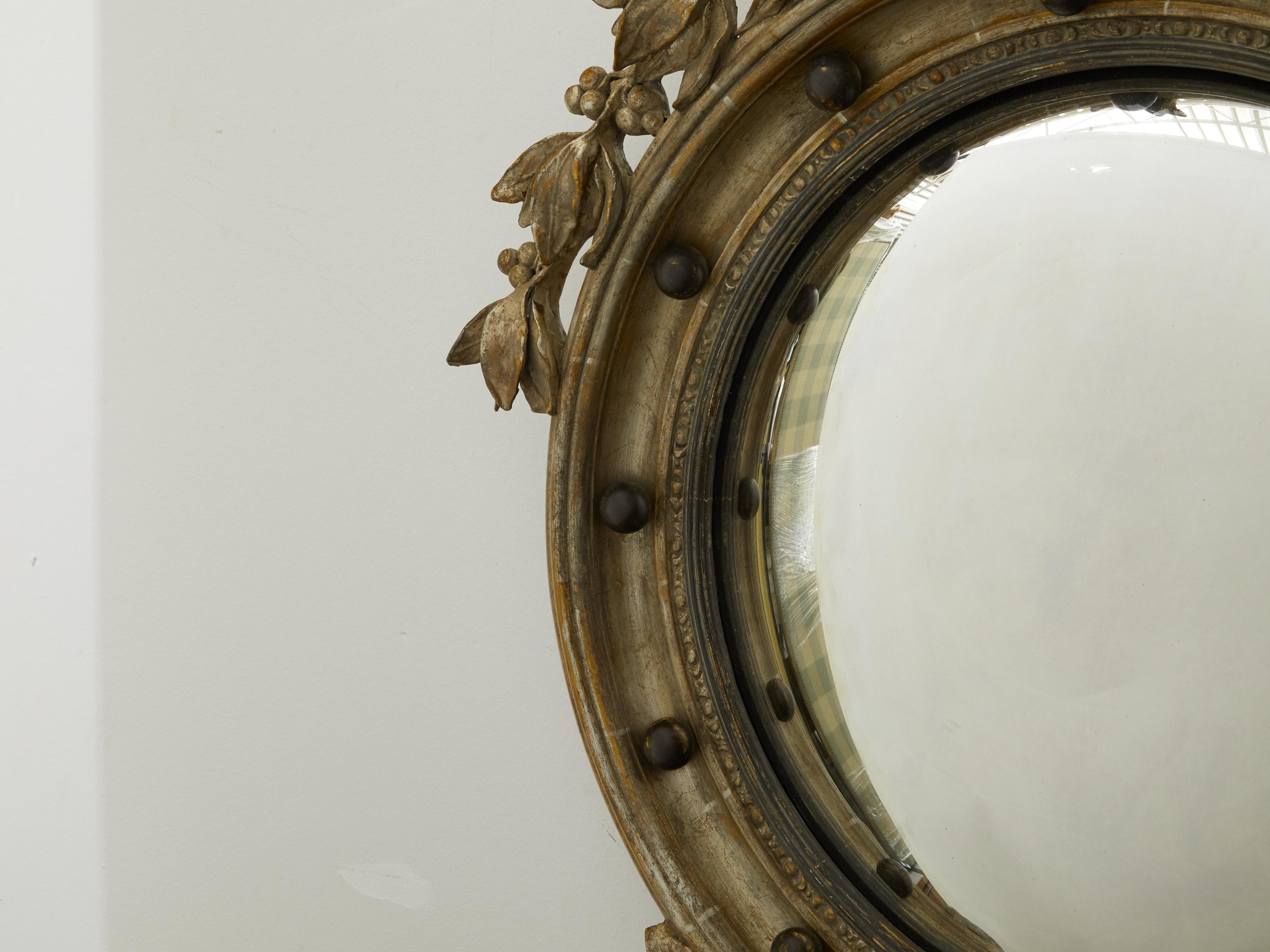 English 1900s Silver Gilt Convex Girandole Bullseye Mirror with Eagle Motif In Good Condition For Sale In Atlanta, GA