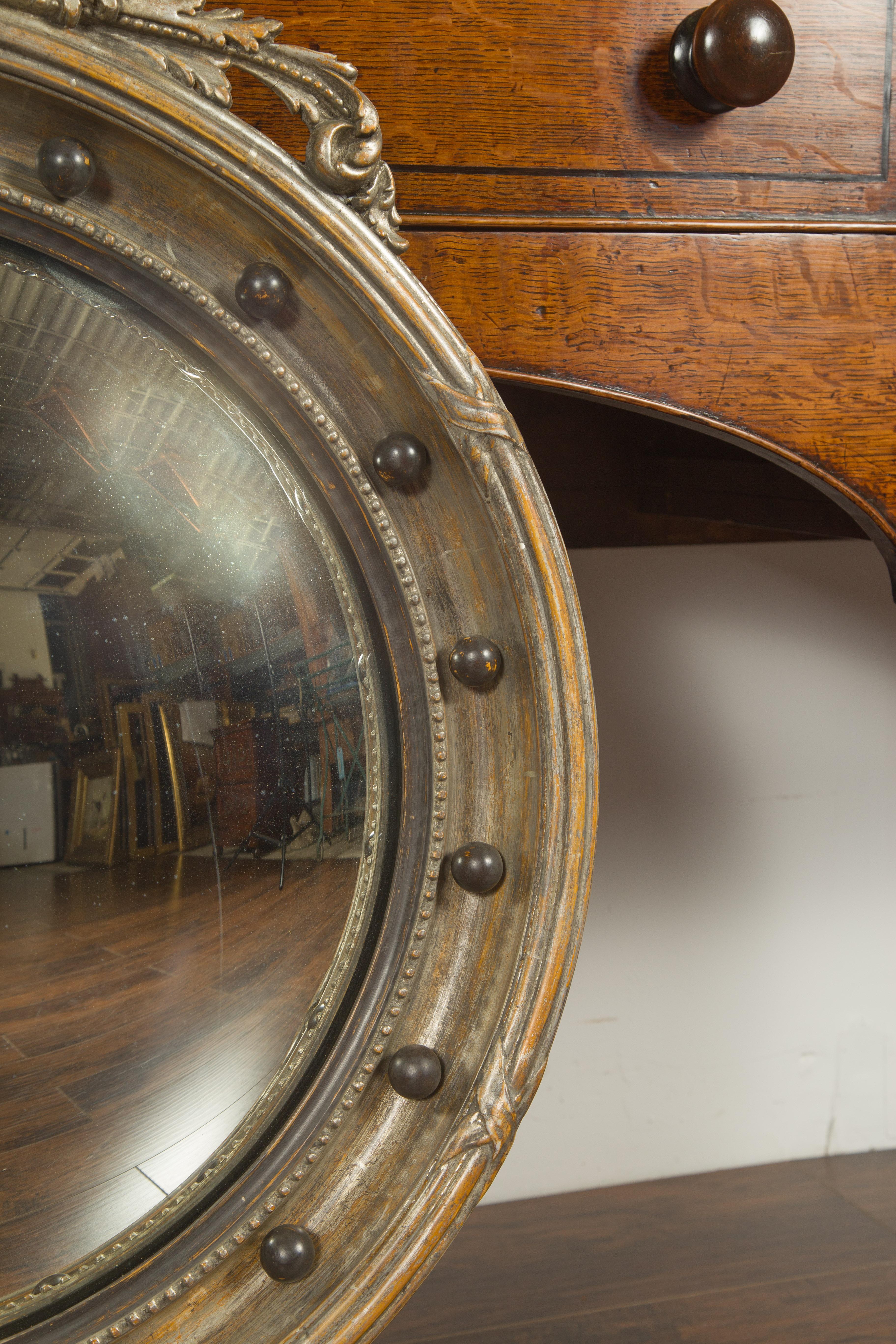 English 1900s Silver Leaf Convex Girandole Bullseye Mirror with Eagle Motif For Sale 3