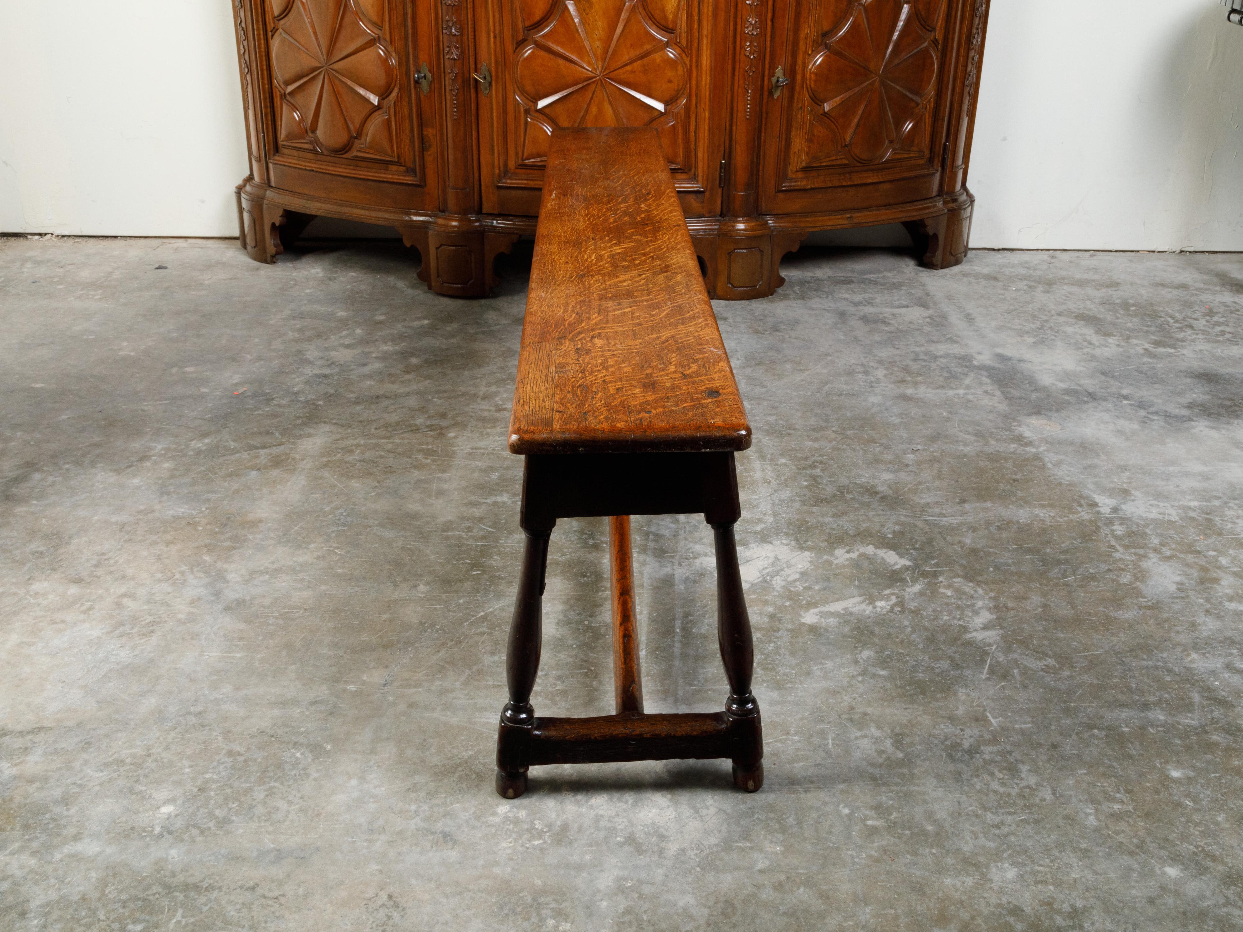 English 1900s Turn of the Century Oak Bench with Splaying Column-Shaped Legs 4