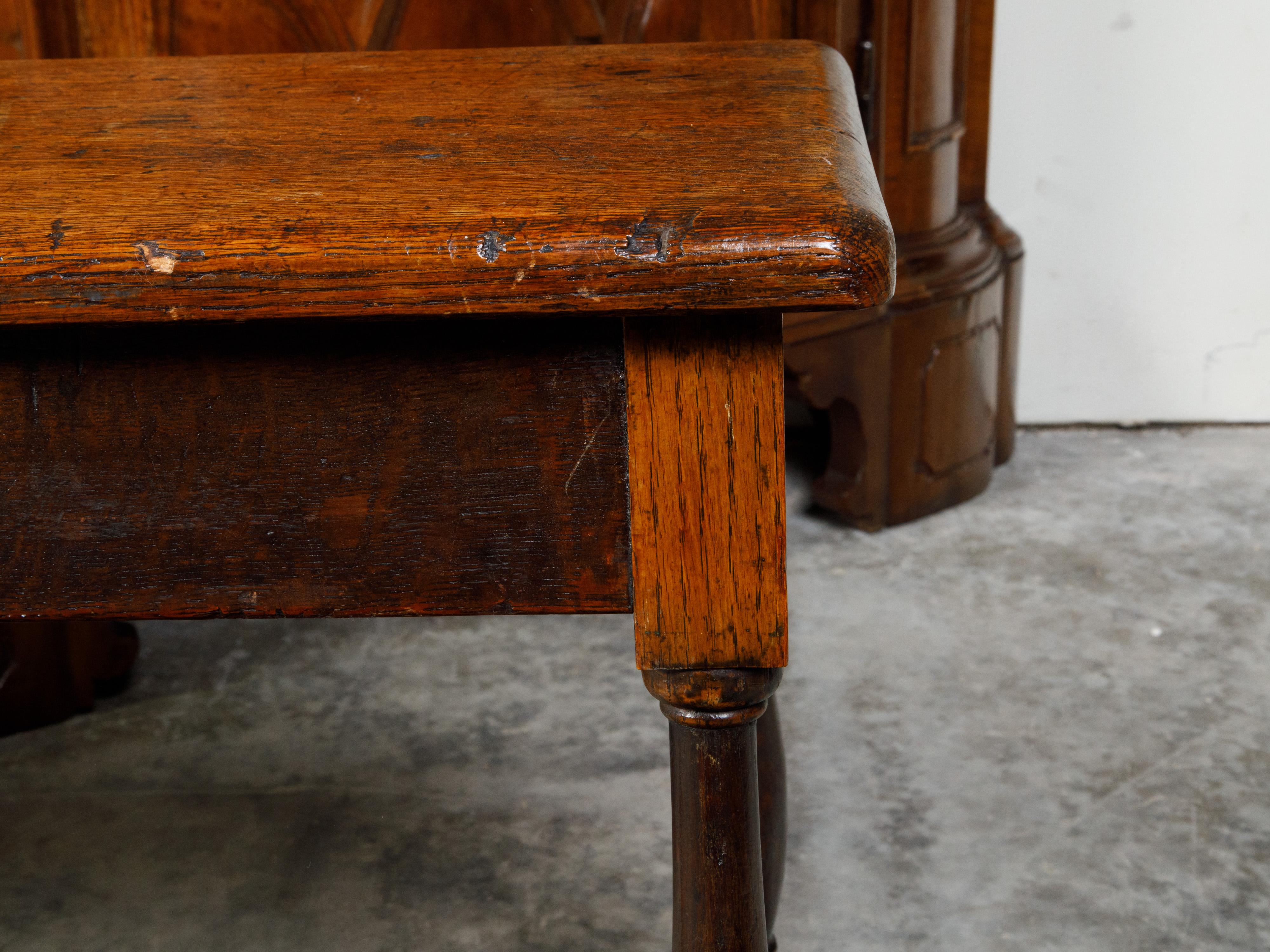 Turned English 1900s Turn of the Century Oak Bench with Splaying Column-Shaped Legs