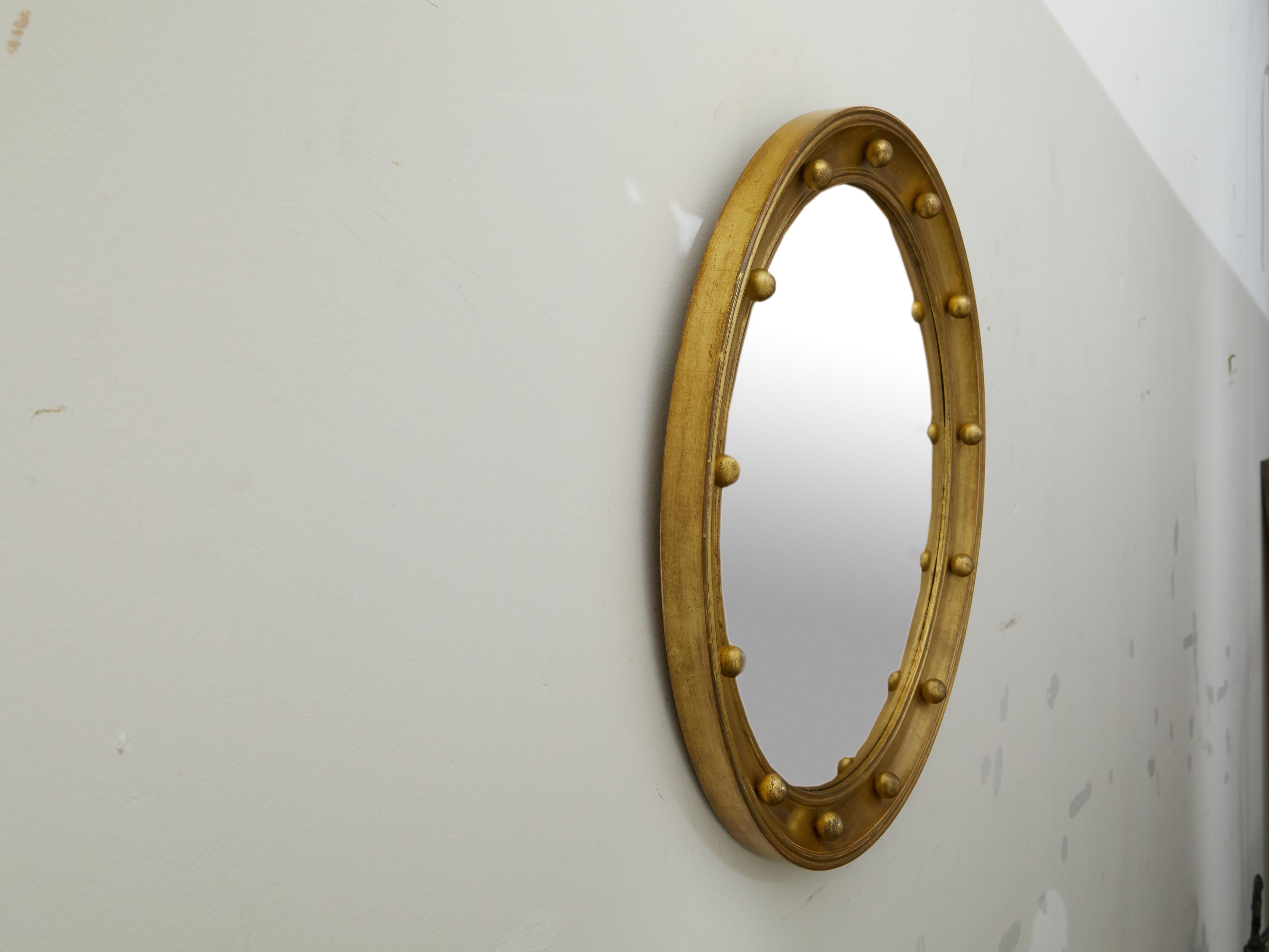 English 1920s-1930s Giltwood Bullseye Convex Girandole Mirror with Small Spheres 5